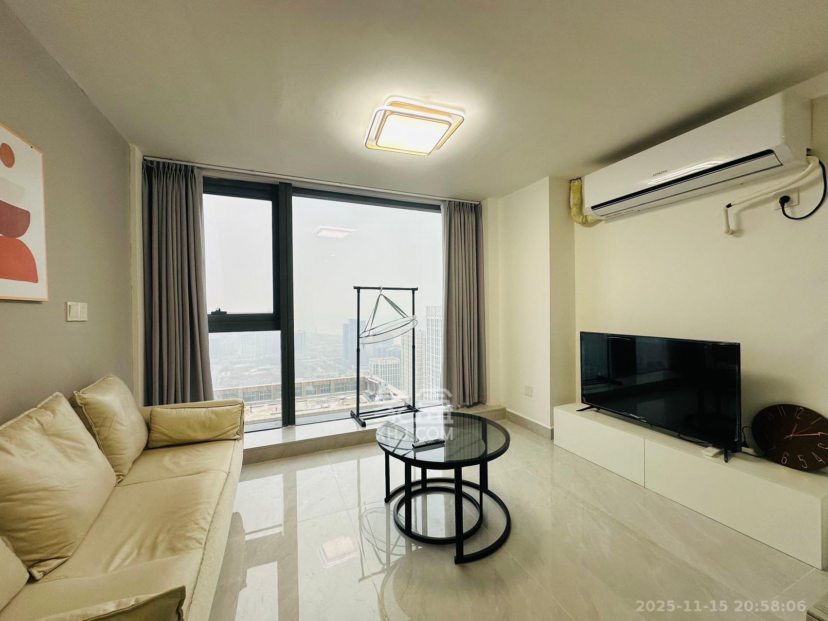 卓越中寰  2室1厅1卫    2000.0元/月室内图