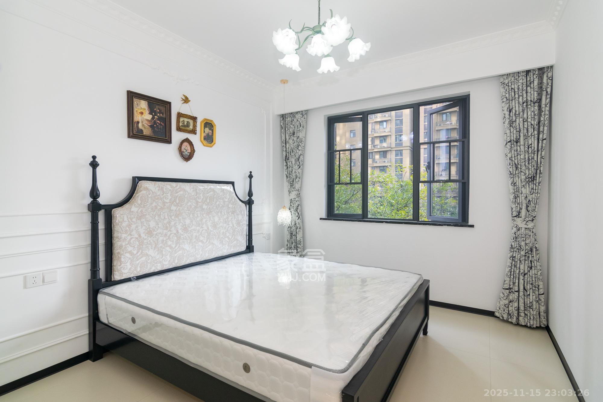 澳海月亮湾  3室2厅1卫    68.8万卧室