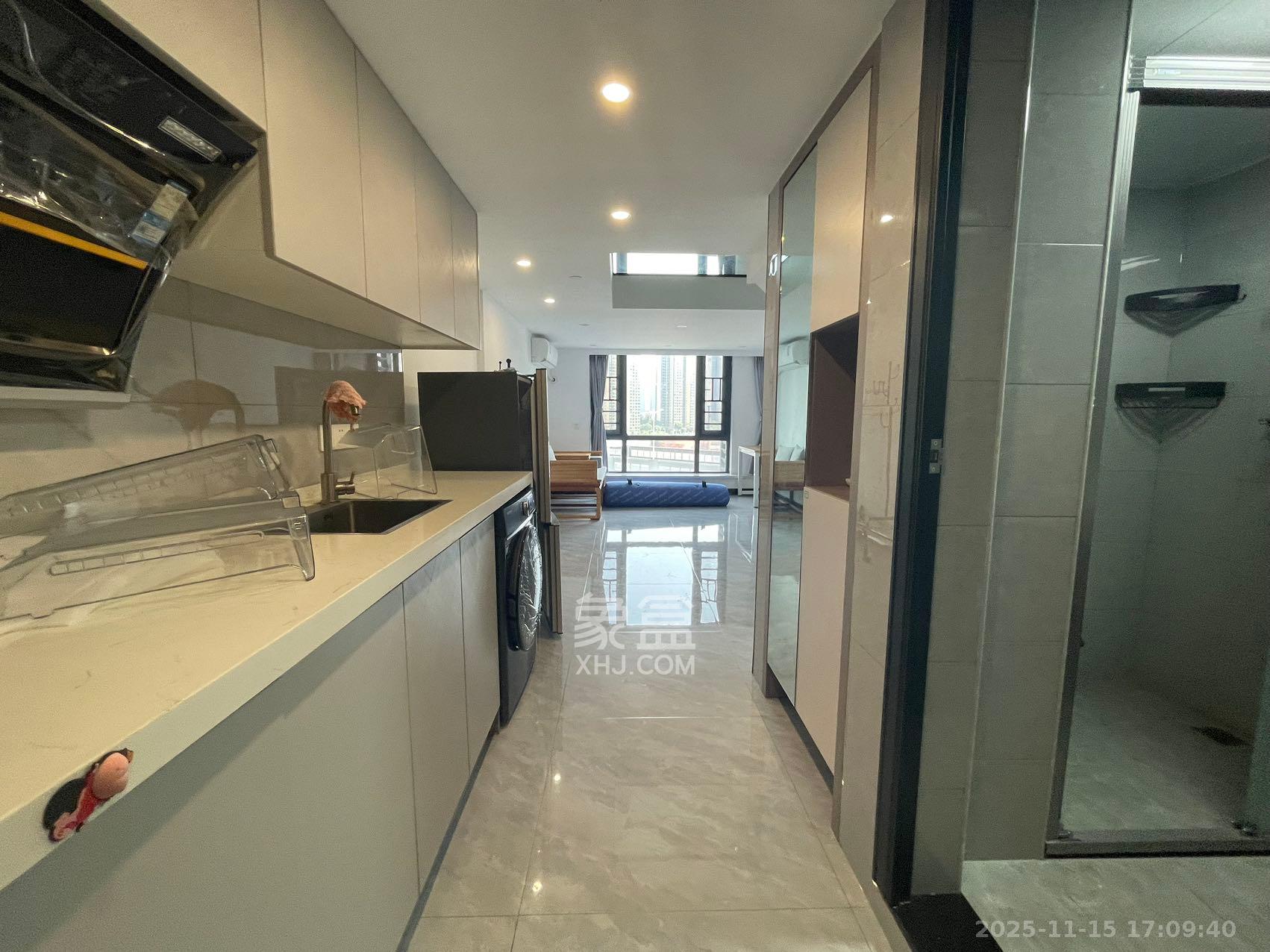 藏珑湖上公馆  2室1厅1卫    2400.0元/月室内图