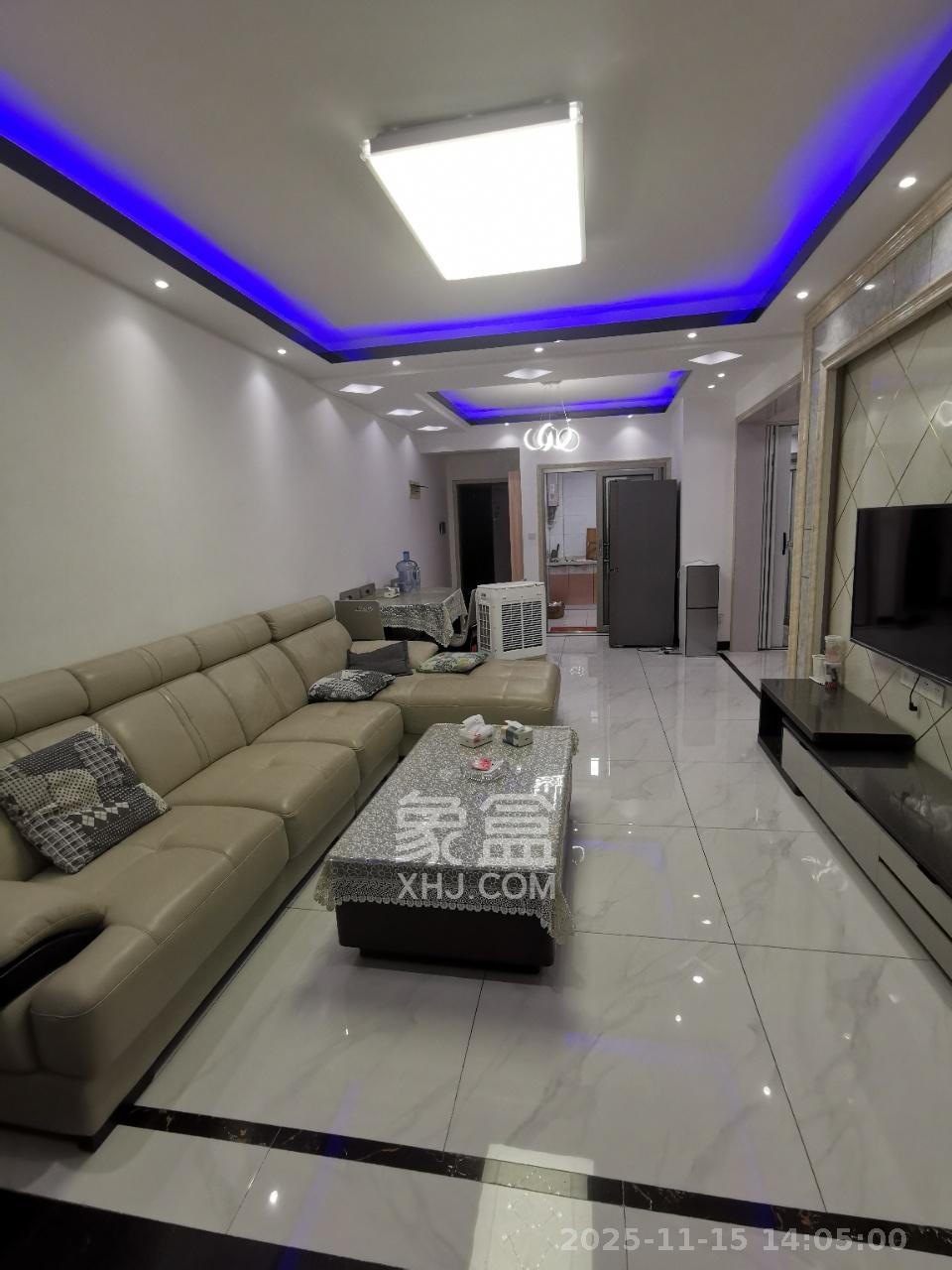 武广新都汇（新都华府二期）  3室2厅1卫    1700.0元/月室内图