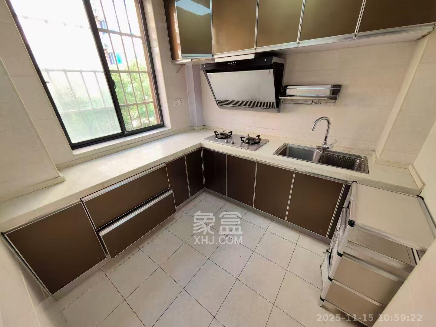 森宇佳园  2室1厅1卫    2300.0元/月室内图