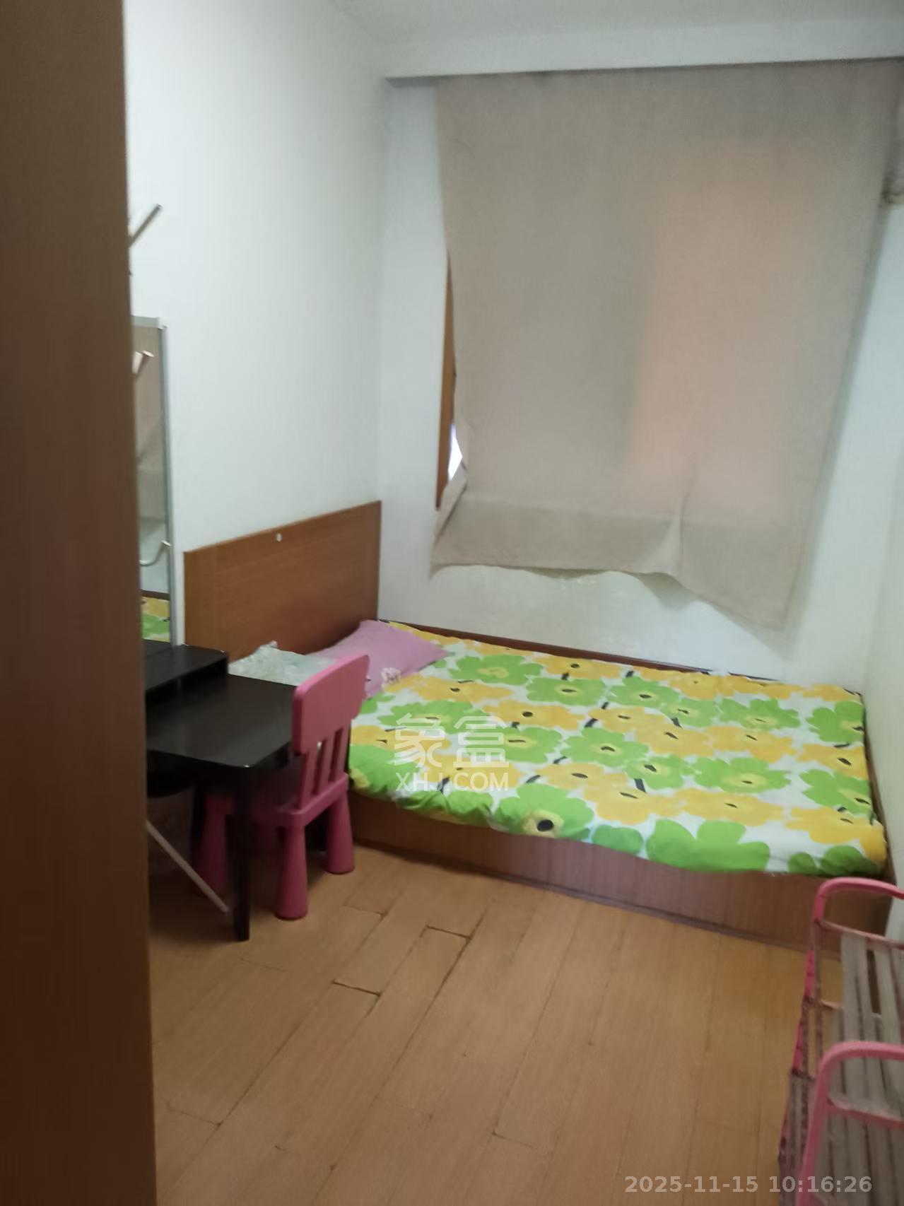 红旗区五片  1室0厅1卫    800.0元/月