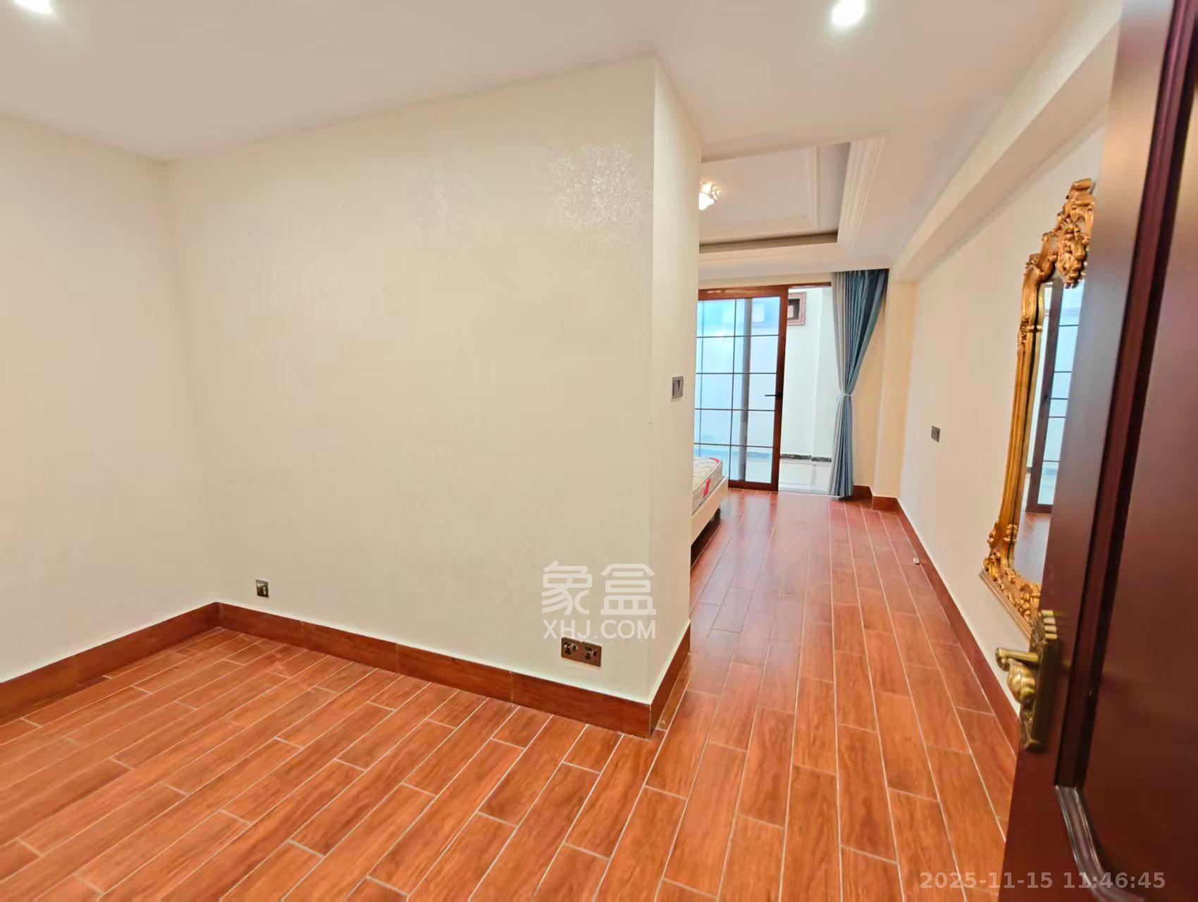 吉联小区（红墅湾）  5室2厅1卫    13500.0元/月室内图