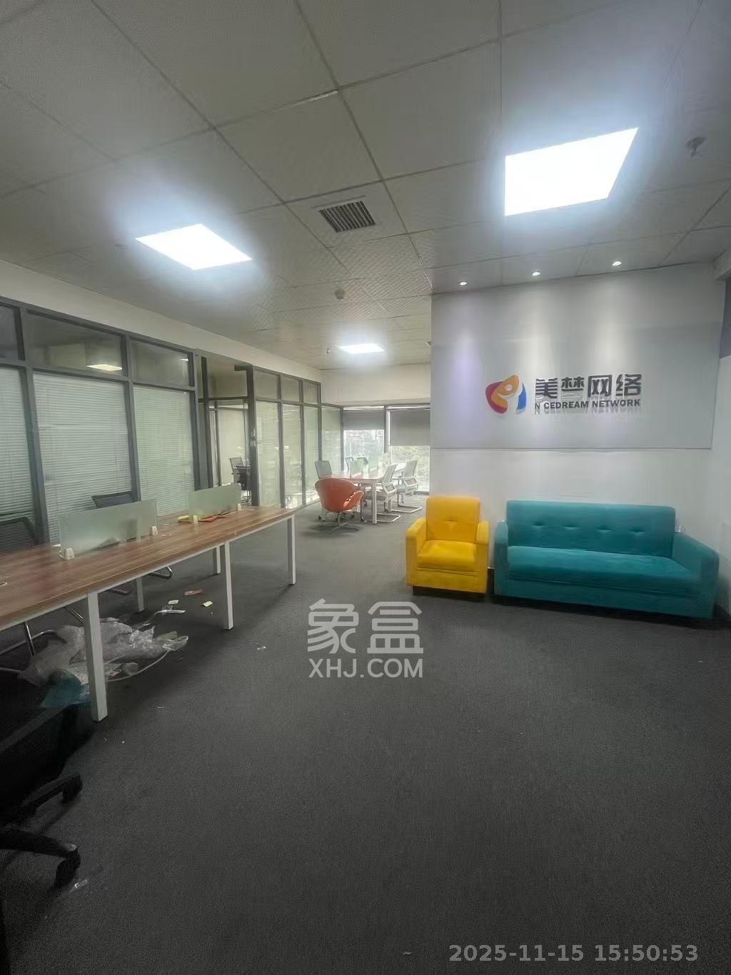 达美D6区   54.03㎡      5300.0元/月