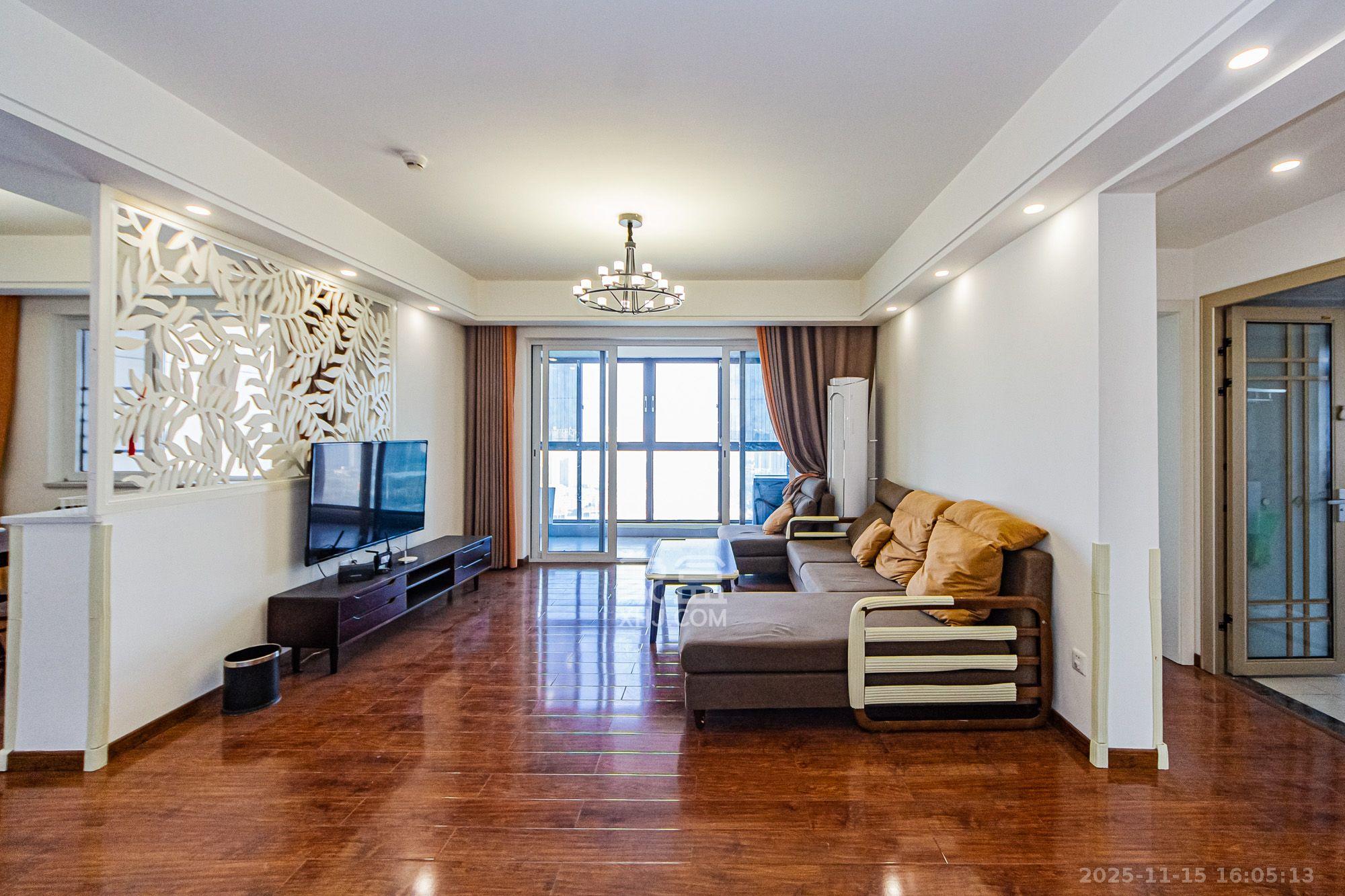 北辰三角洲C2区 3室2厅2卫 4500.0元/月 北辰三角洲C2区 3室2厅2卫 4500.0元/月室内图