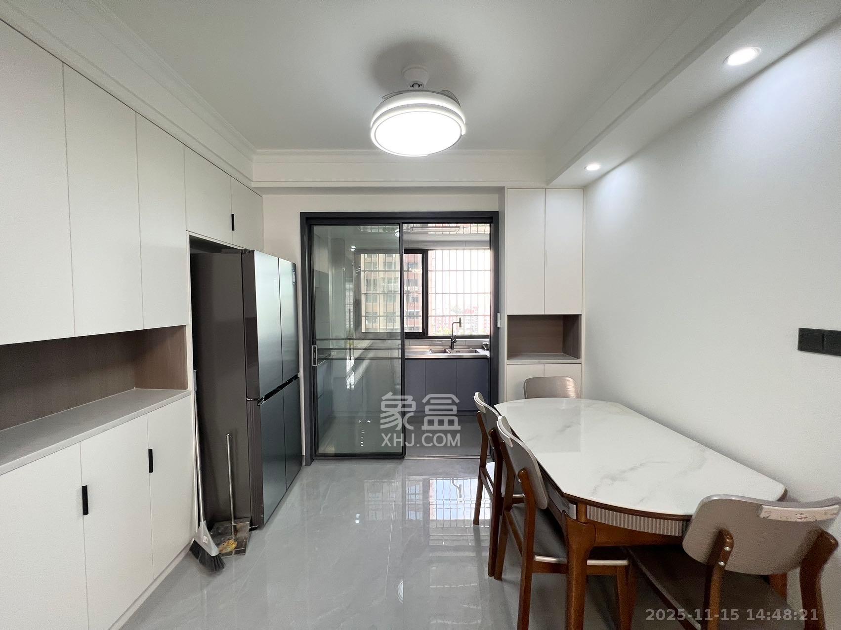 金塘家园  3室2厅2卫    3000.0元/月