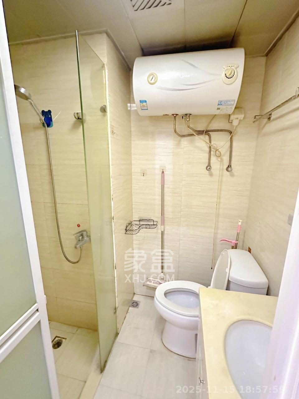 中建木莲工社  1室1厅1卫    1700.0元/月室内图