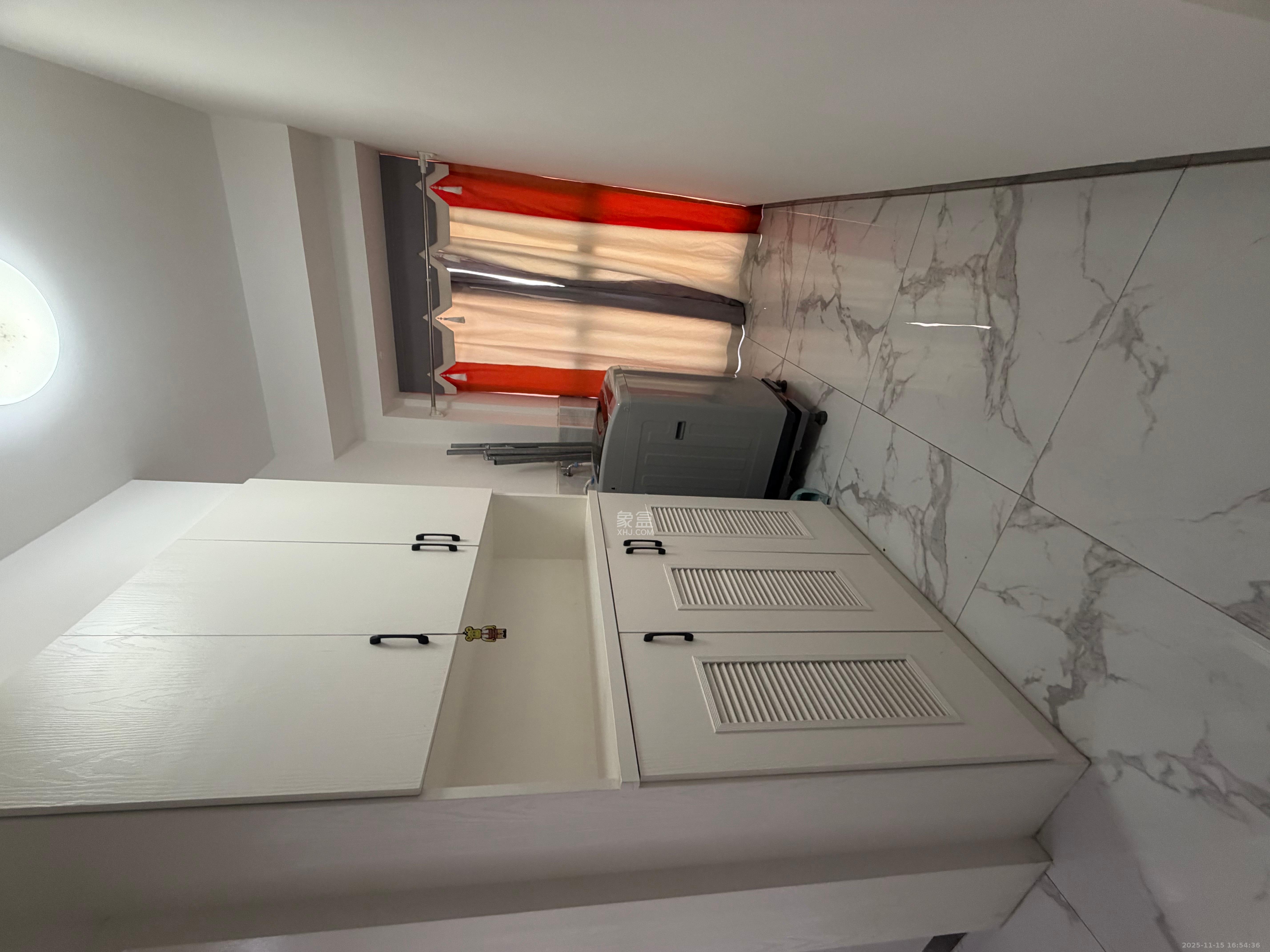 金侨城 3室2厅2卫 48.0万 金侨城 3室2厅2卫 48.0万客厅