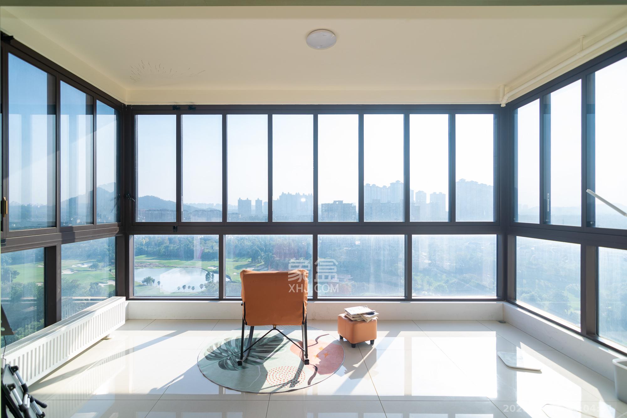 碧桂园高尔夫花园  5室2厅3卫    170.0万阳台