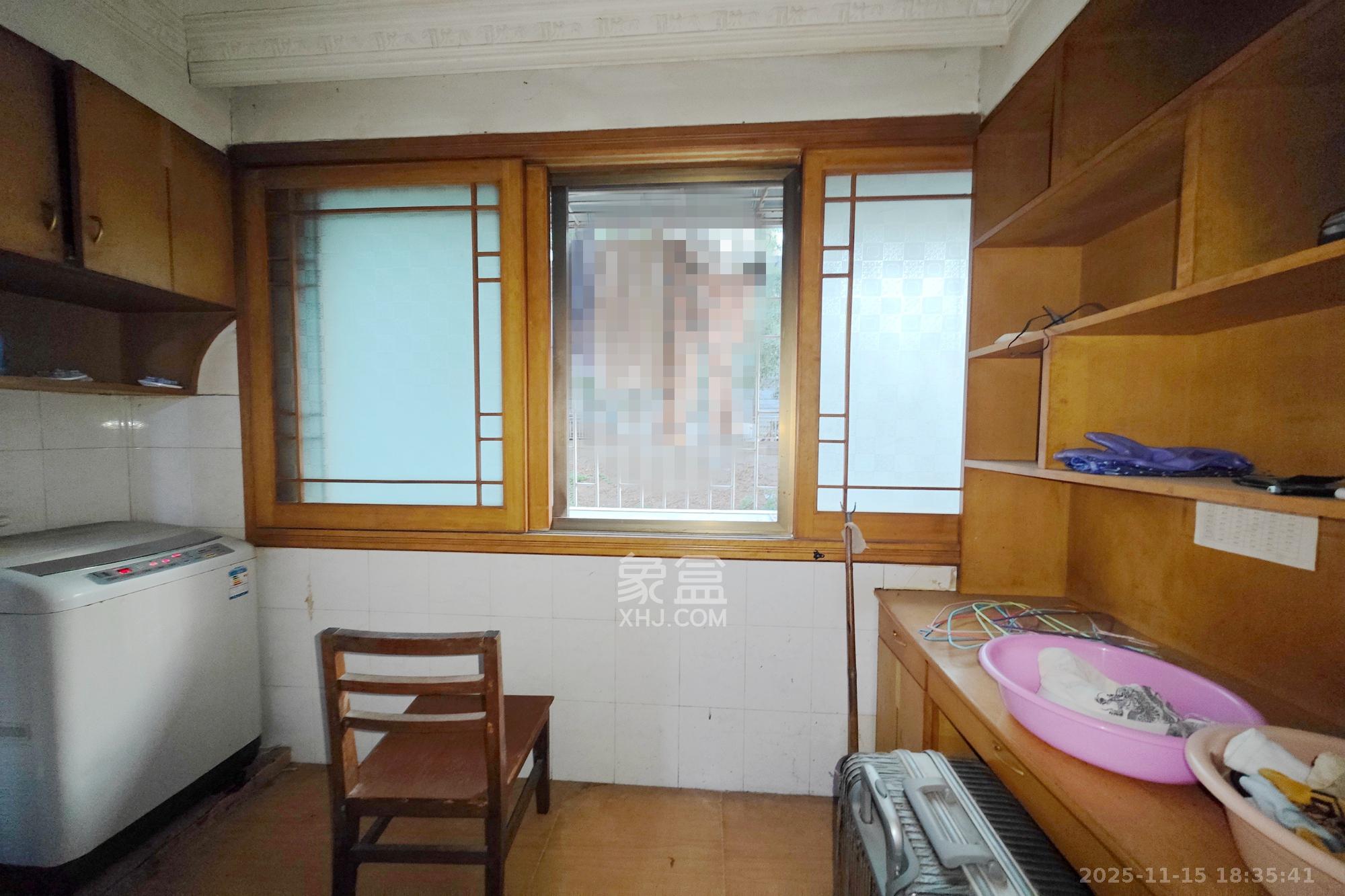 石长铁路宿舍 3室2厅1卫 55.0万 石长铁路宿舍 3室2厅1卫 55.0万阳台