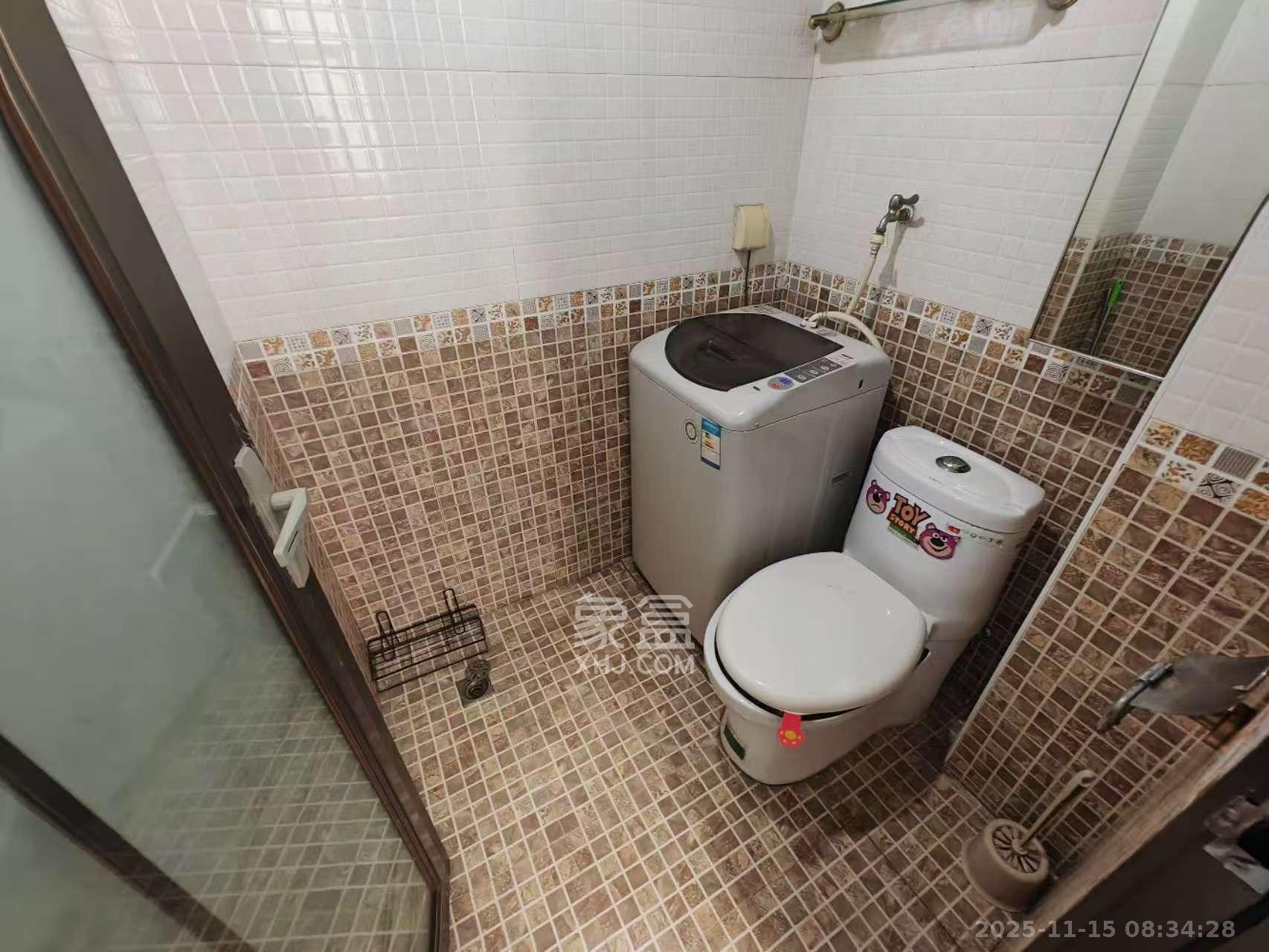 上河国际C区  1室1厅1卫    1600.0元/月室内图