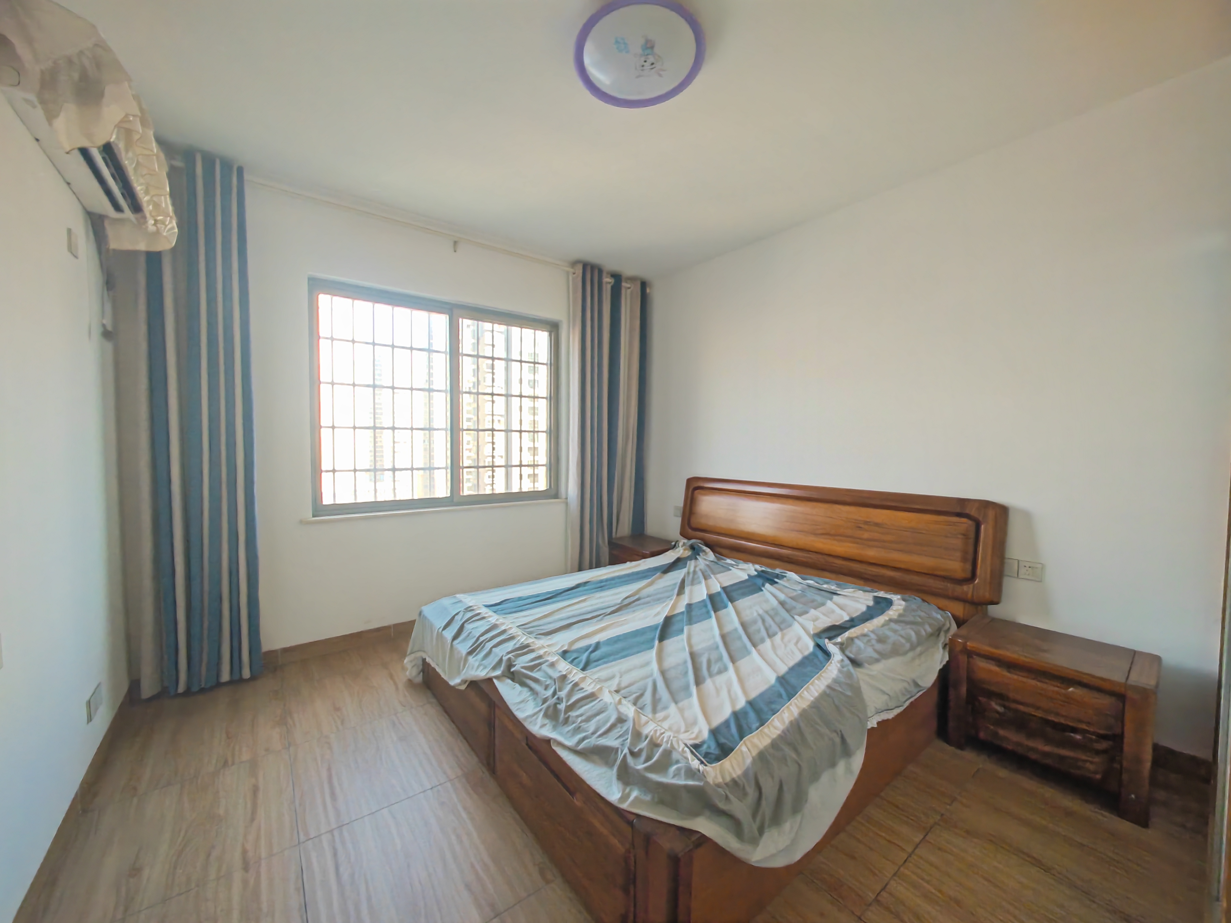 树鑫城市花园 4室2厅2卫 1700.0元/月 树鑫城市花园 4室2厅2卫 1700.0元/月室内图