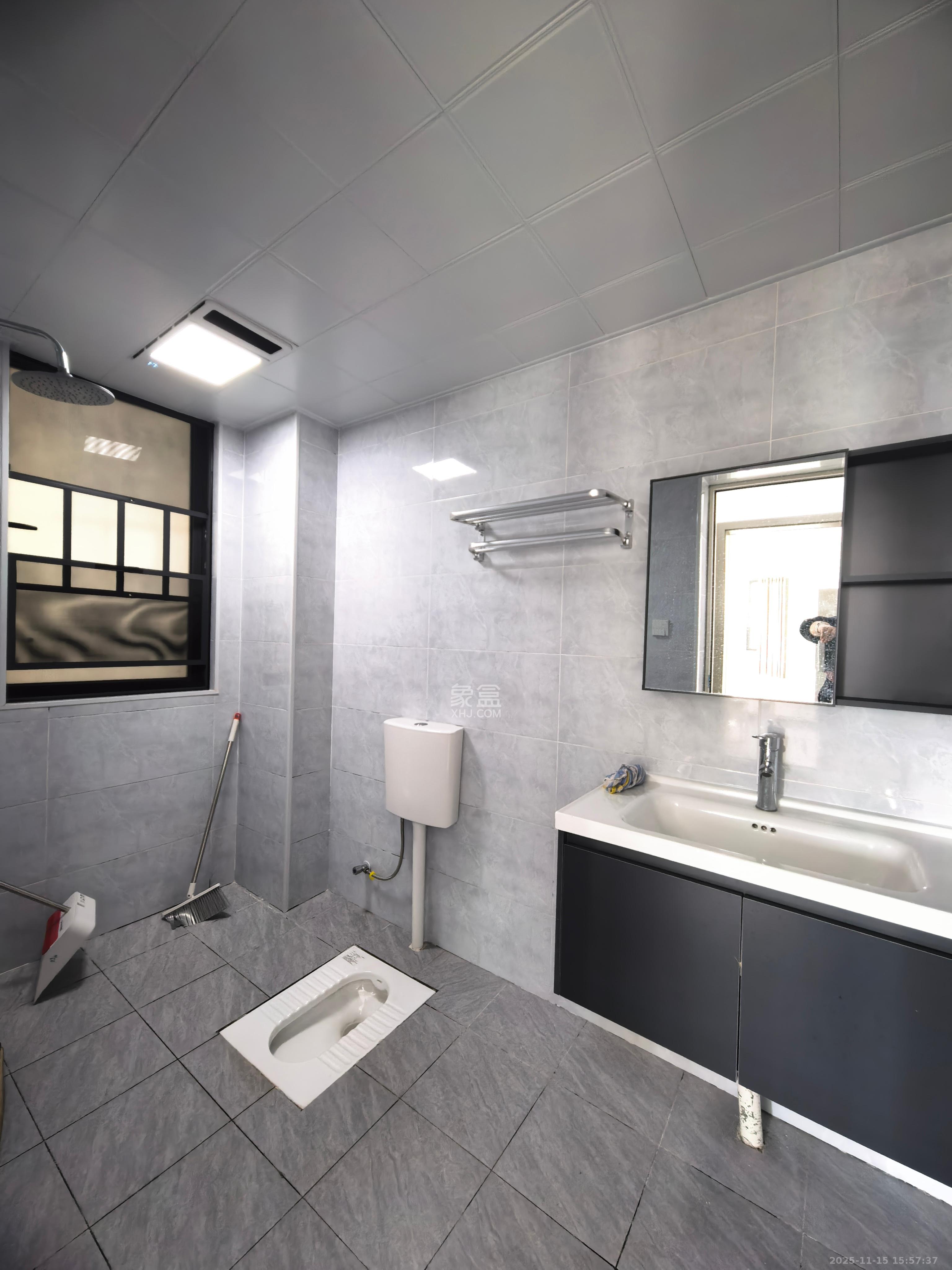 真人桥家园二期  2室2厅1卫    1700.0元/月室内图