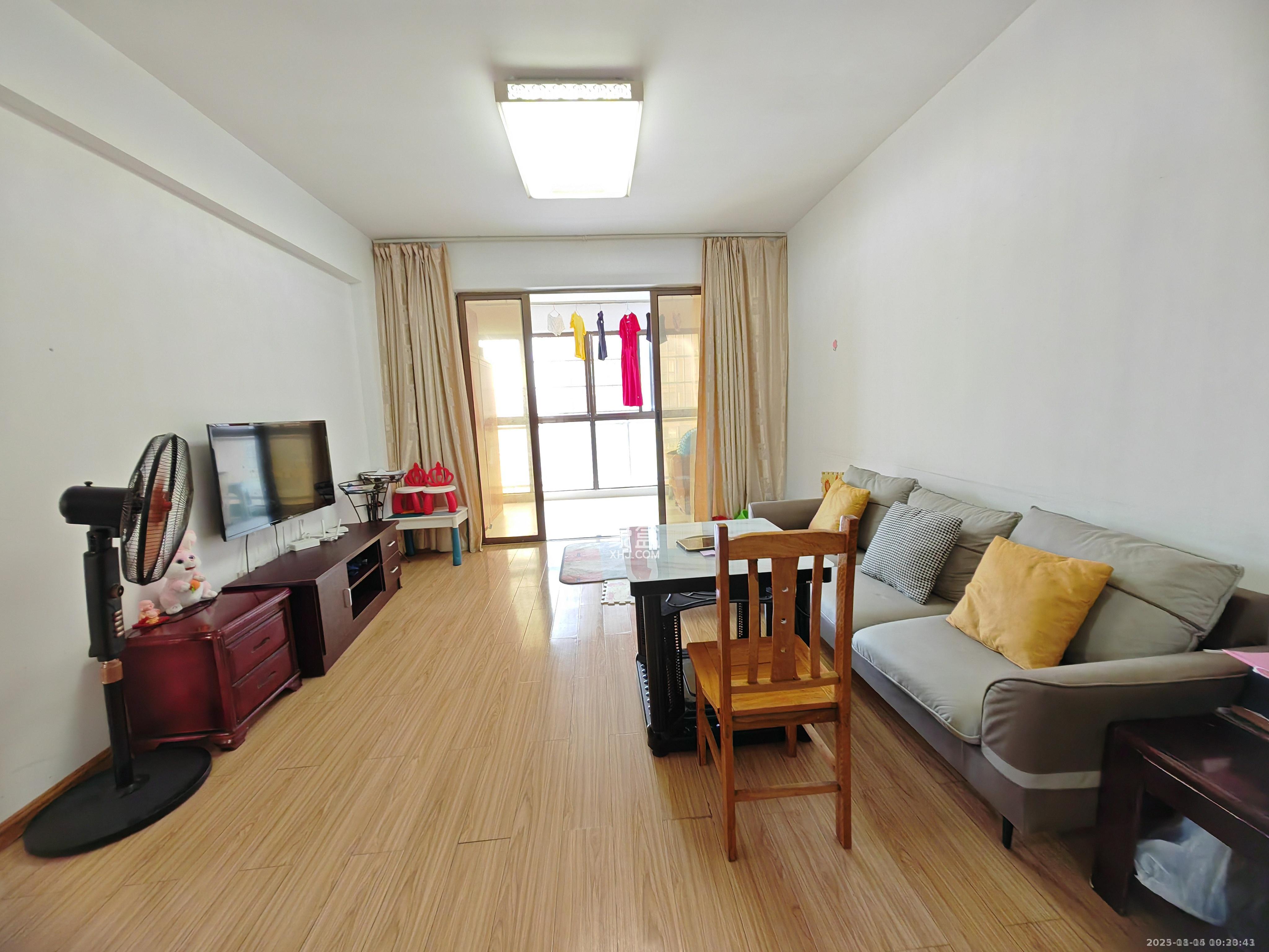 君悦紫园 2室2厅1卫 2600.0元/月 君悦紫园 2室2厅1卫 2600.0元/月室内图