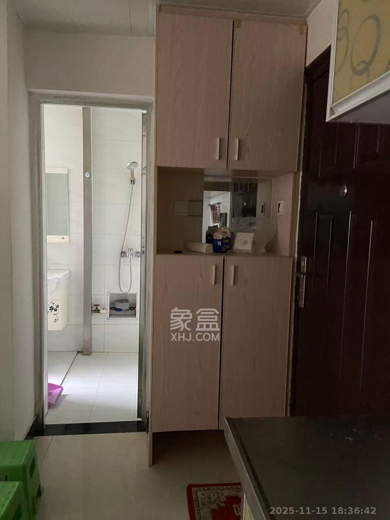 鑫远湘府逸园  1室1厅1卫    1200.0元/月室内图