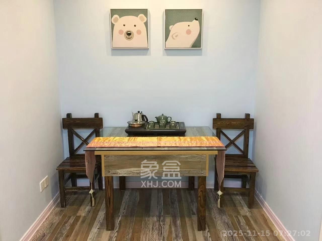 新时代广场  2室1厅1卫    2300.0元/月室内图