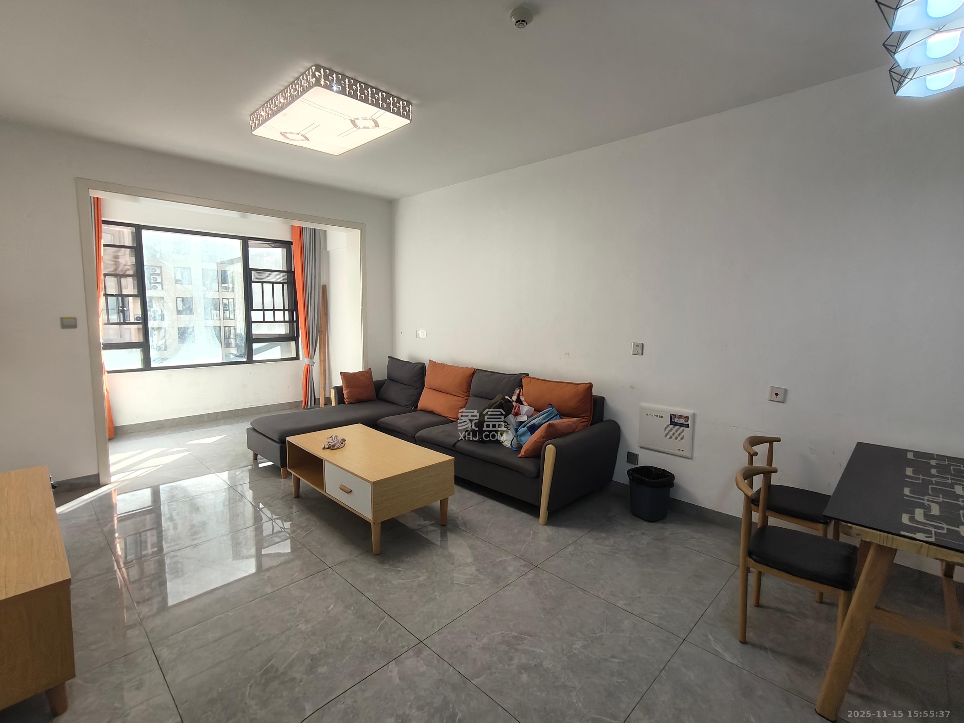 明发阅江悦府 3室2厅1卫 2000.0元/月 明发阅江悦府 3室2厅1卫 2000.0元/月室内图