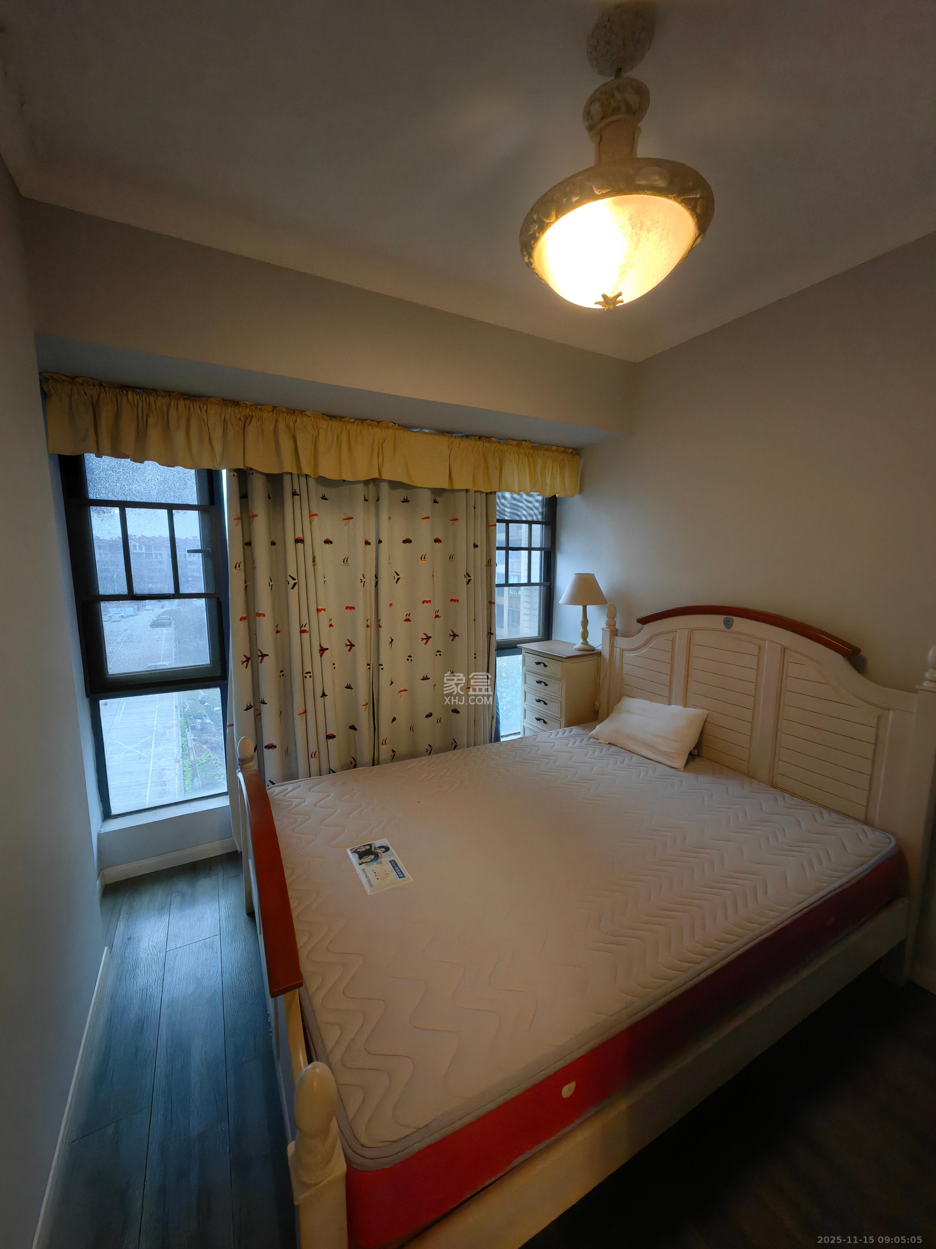 中建芙蓉工社  2室1厅1卫    1950.0元/月室内图