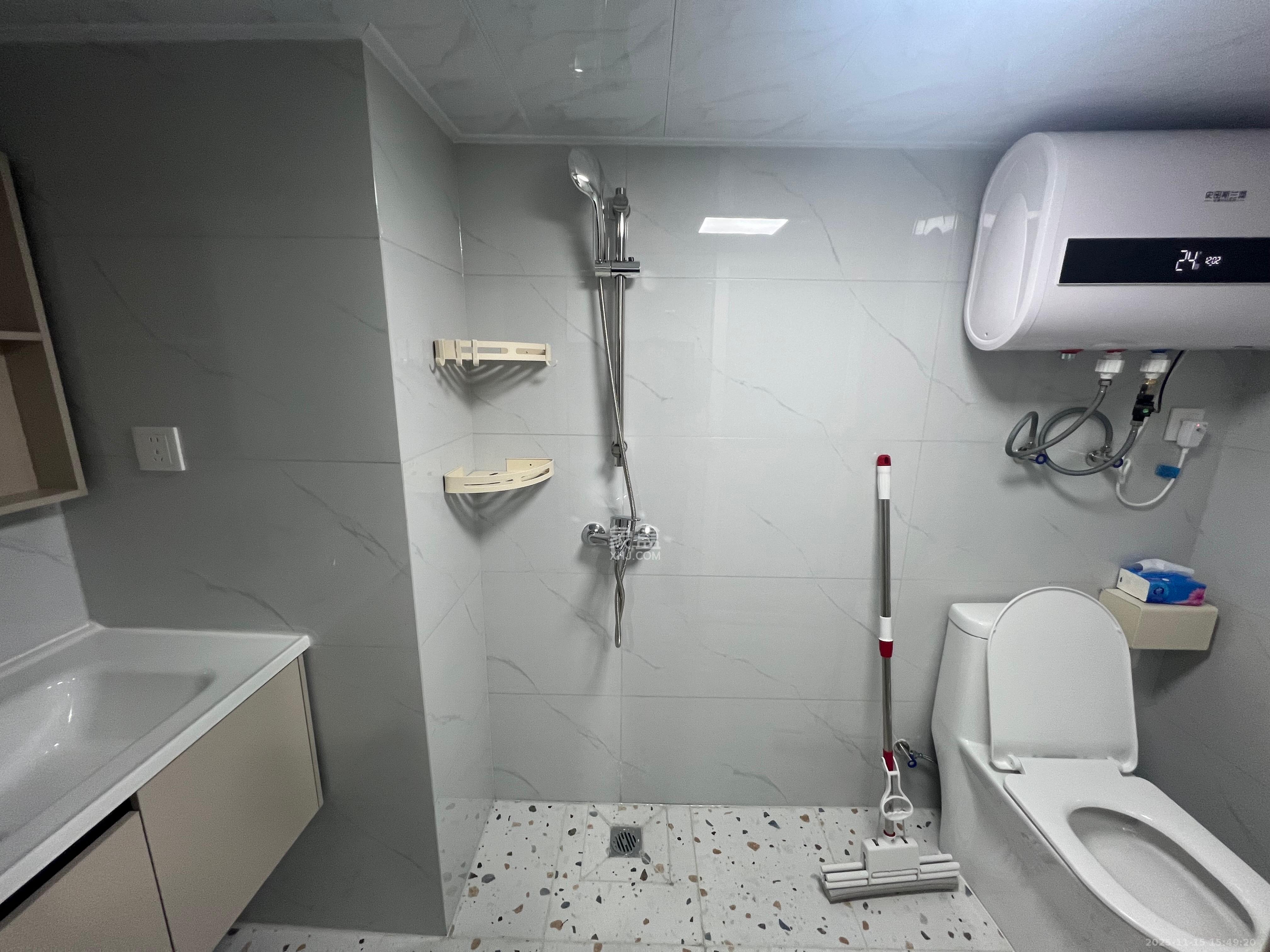 新长海漓湘悦  2室1厅1卫    1700.0元/月室内图