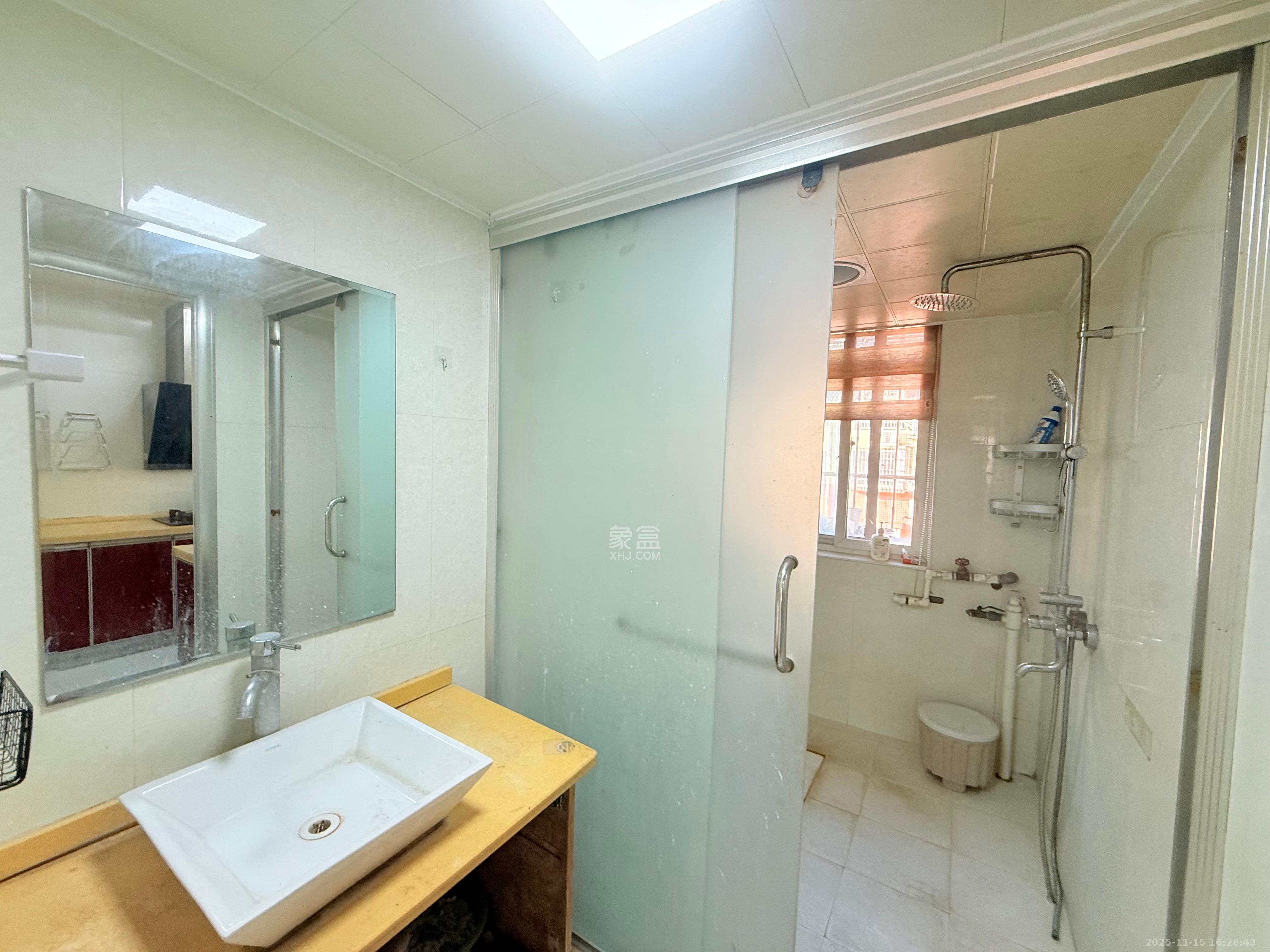 湘樟园小区（湘樟家园）  3室2厅2卫    1500.0元/月室内图