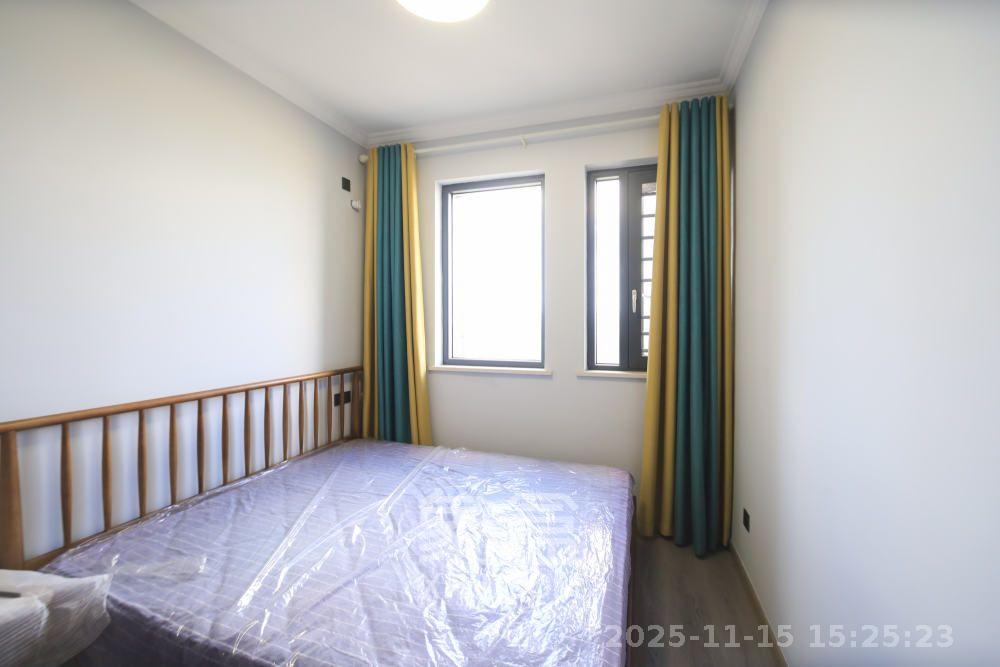 长房半岛蓝湾(观山月) 3室2厅2卫 2600.0元/月 长房半岛蓝湾(观山月) 3室2厅2卫 2600.0元/月室内图