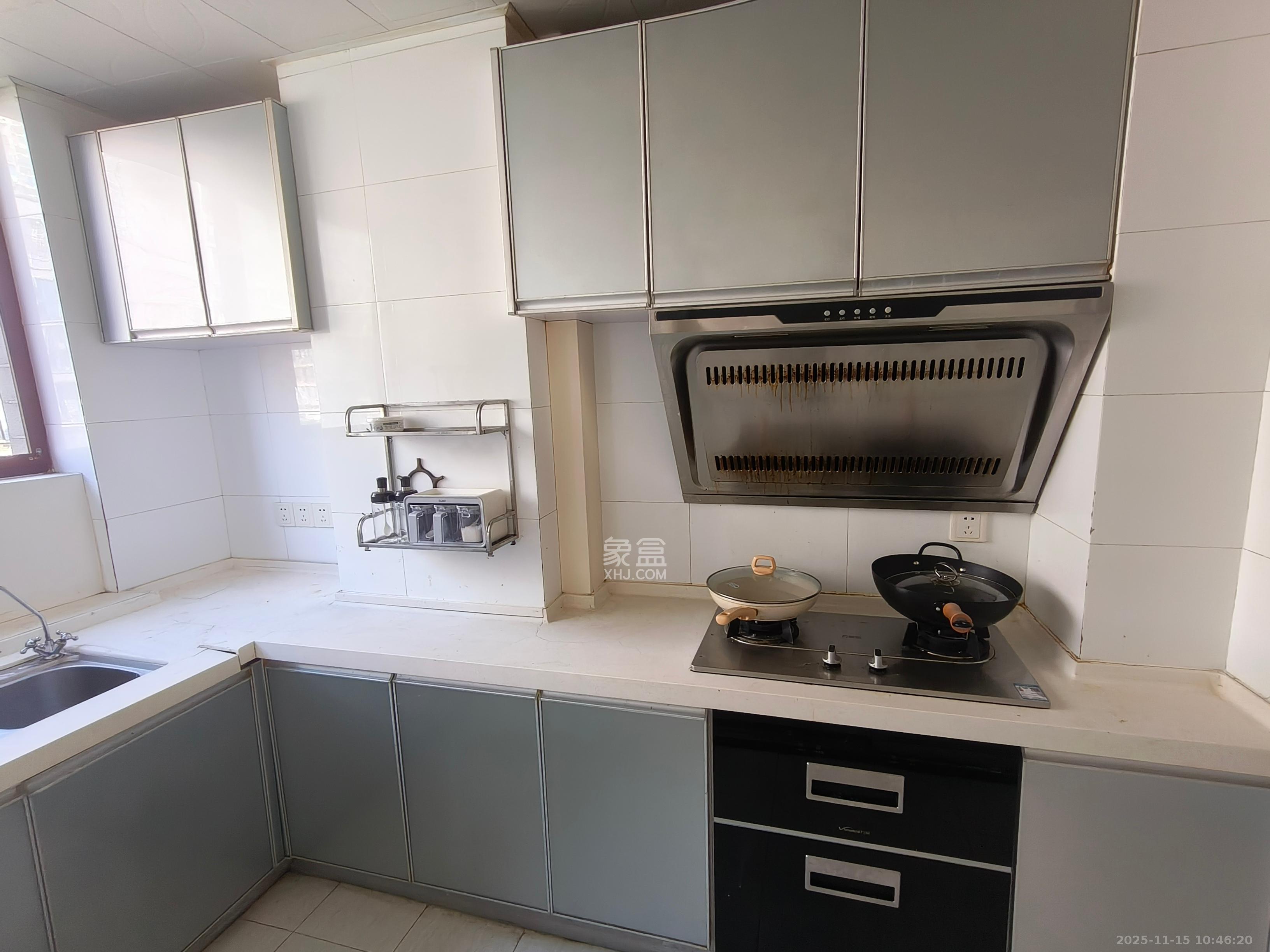 万国城（当代满庭春MOMA）一期  2室2厅1卫    2100.0元/月室内图