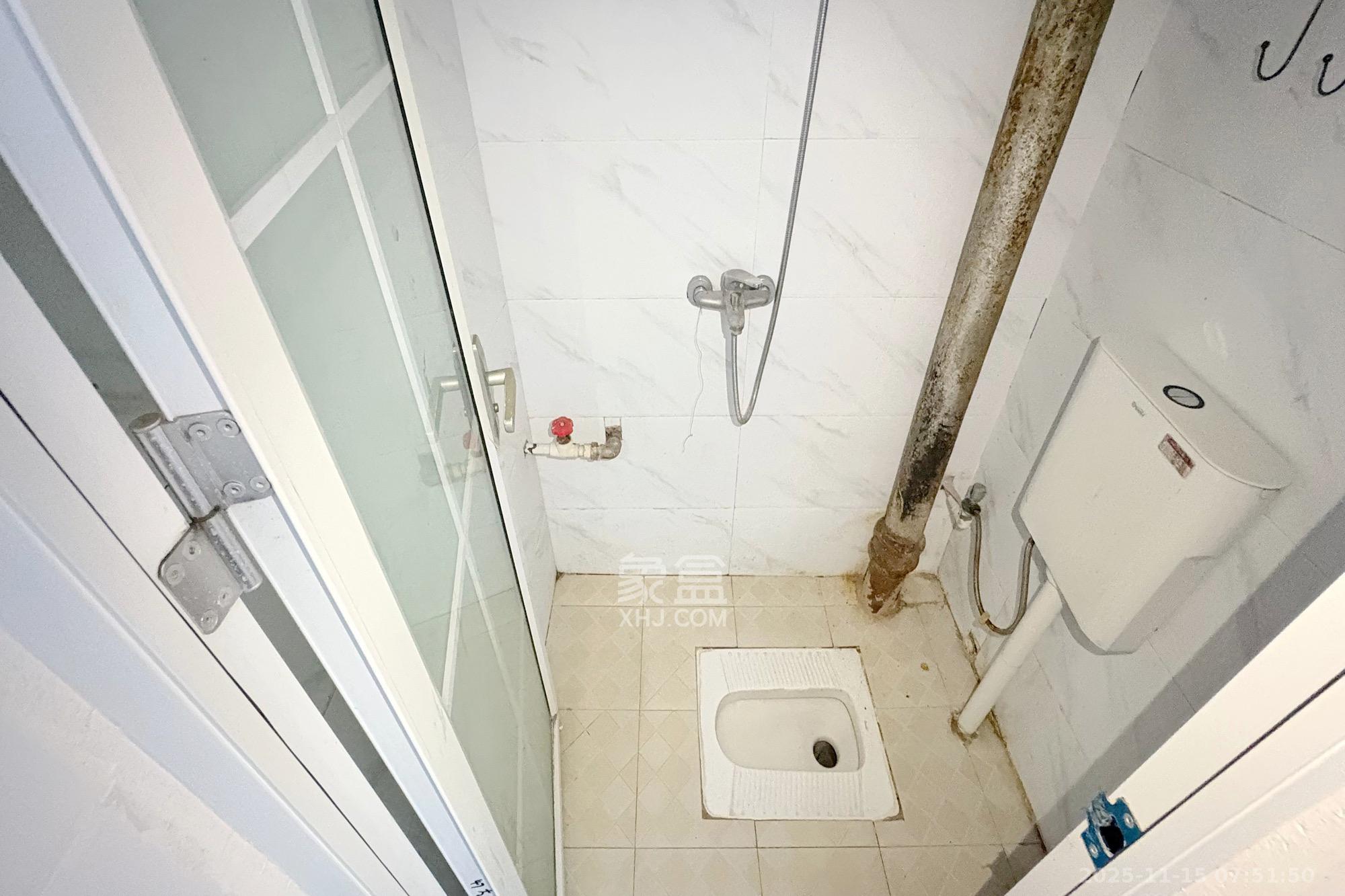 茅亭子  2室1厅1卫    1800.0元/月室内图