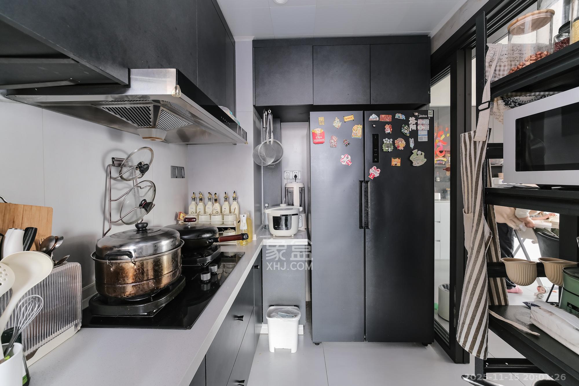 保利香槟国际 3室2厅1卫 92.0万 保利香槟国际 3室2厅1卫 92.0万厨房