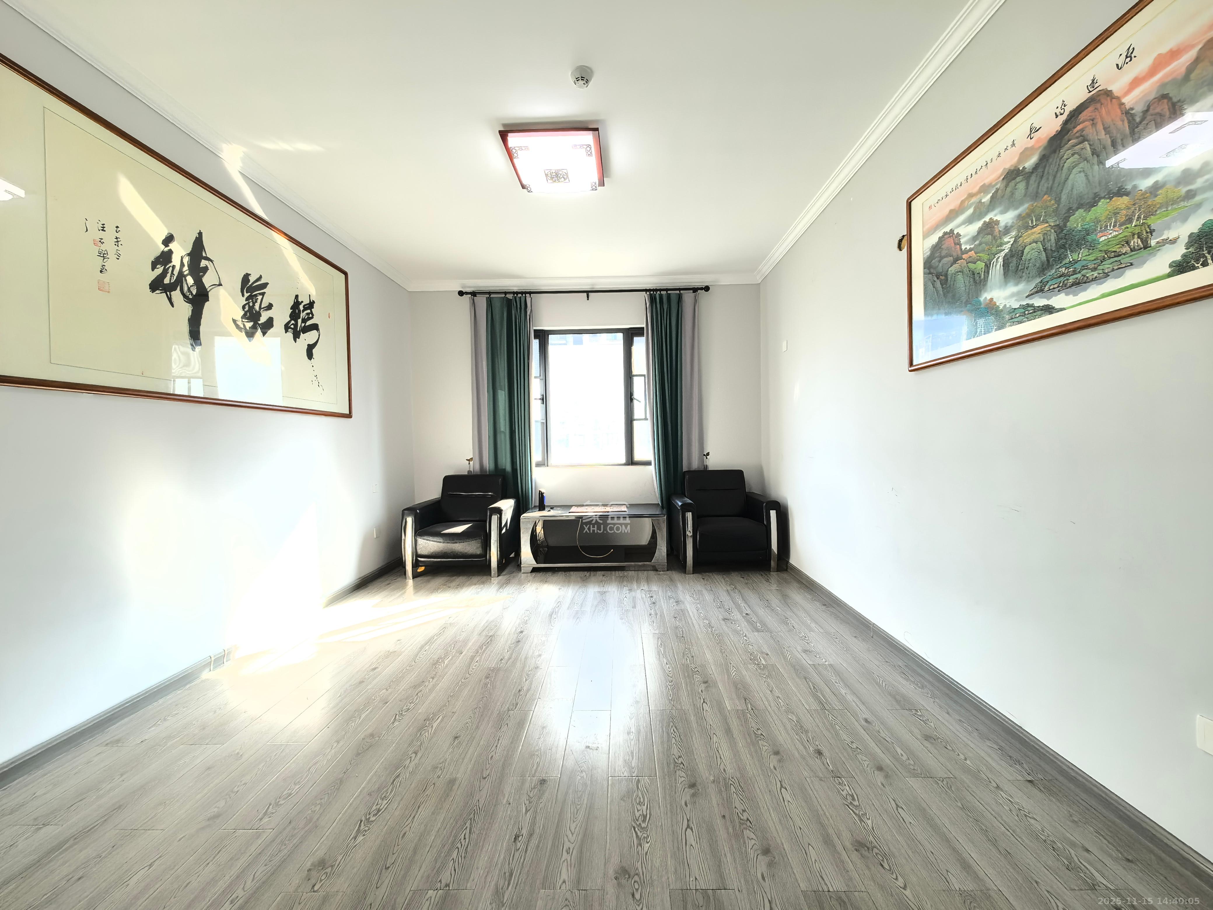 天翼花园(中国电信单位房) 4室2厅2卫 3800.0元/月 天翼花园(中国电信单位房) 4室2厅2卫 3800.0元/月室内图