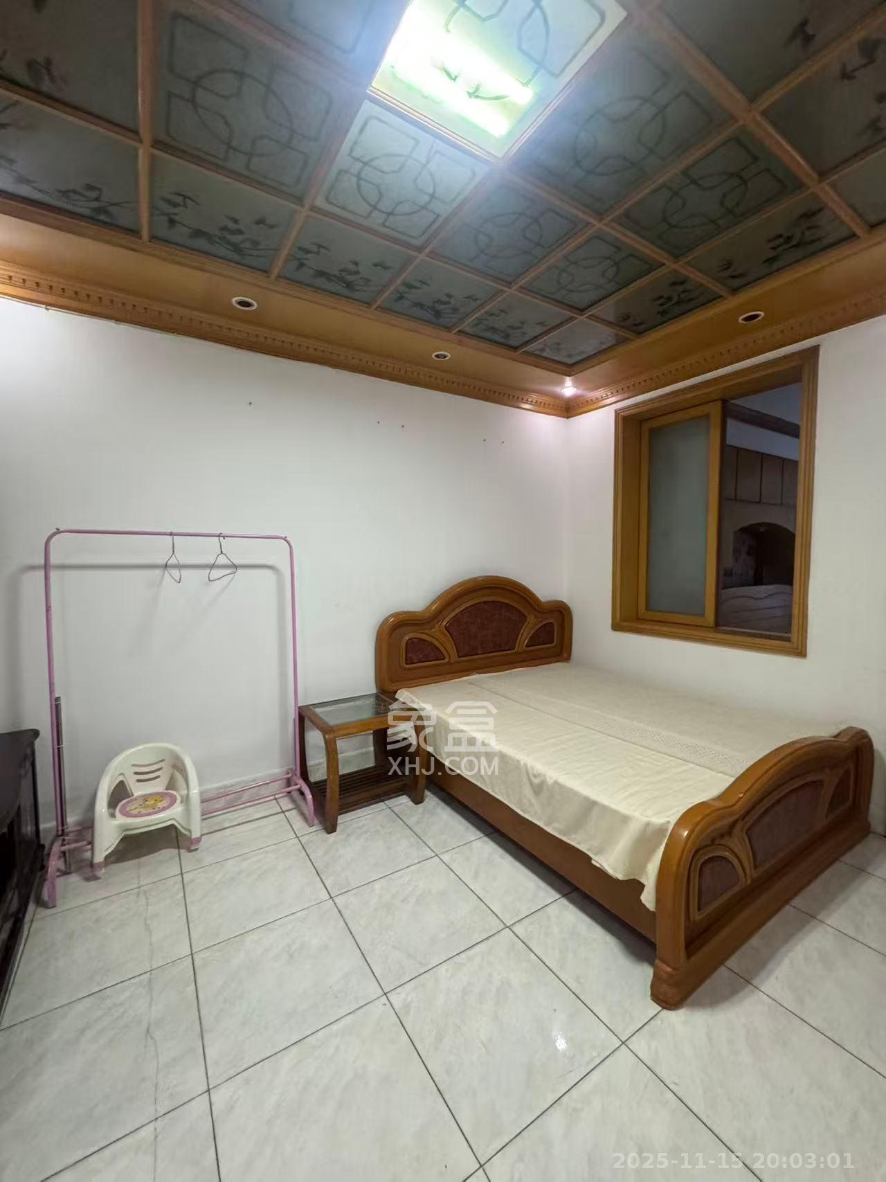 乔庄社区  3室1厅1卫    2200.0元/月室内图