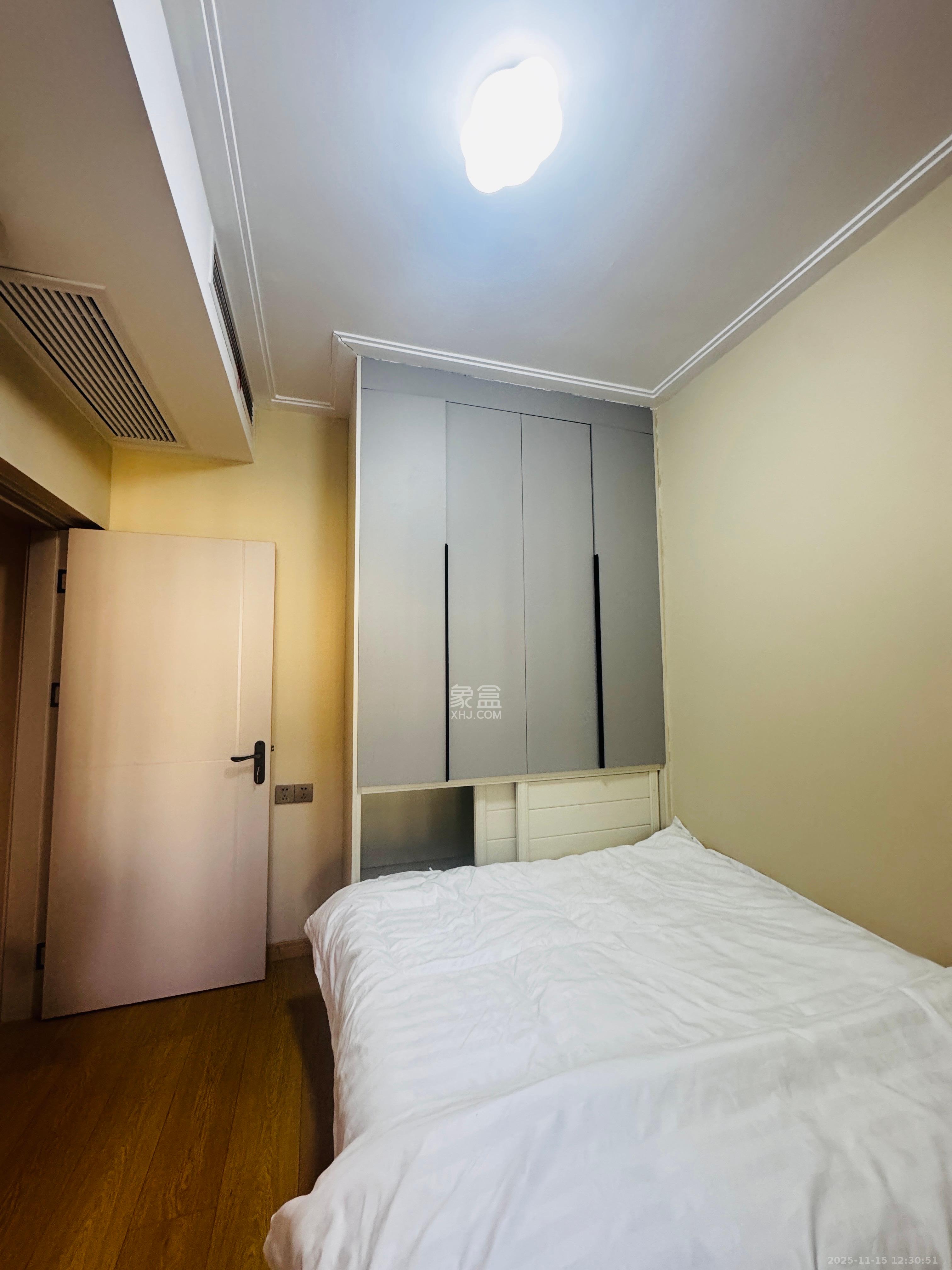 邦盛水岸御园  3室2厅2卫    2700.0元/月室内图