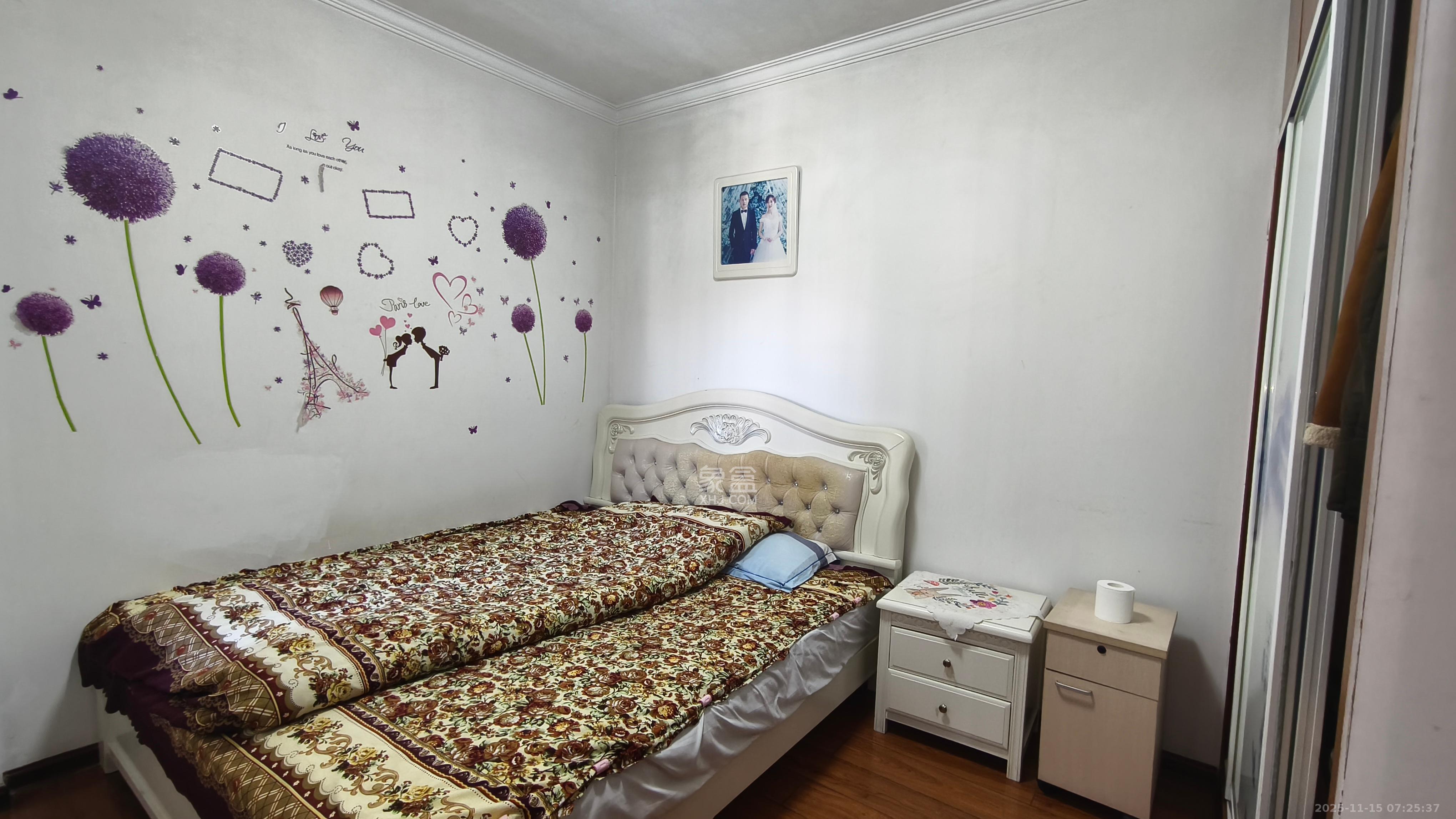 时代星城 1室1厅1卫 1000.0元/月 时代星城 1室1厅1卫 1000.0元/月室内图