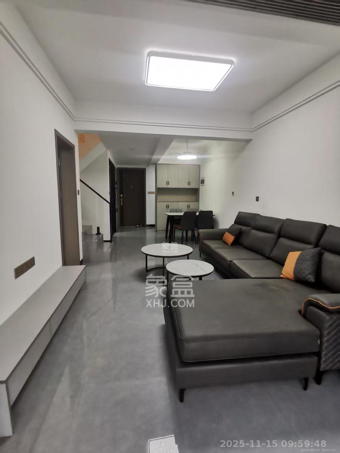 金辉优步星樾  3室2厅2卫    2500.0元/月室内图1