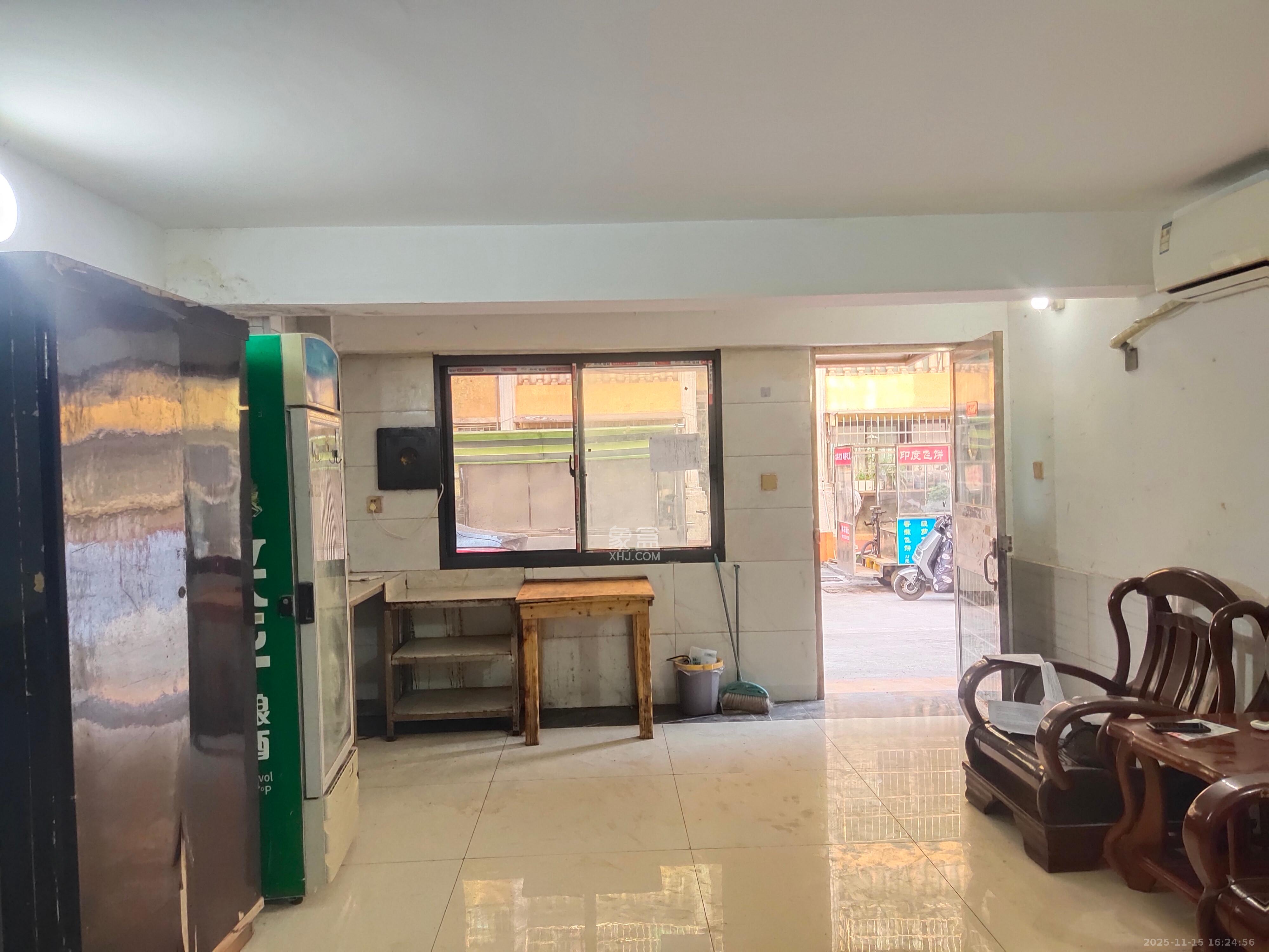 御景龙城  1室1厅1卫    900.0元/月室内图