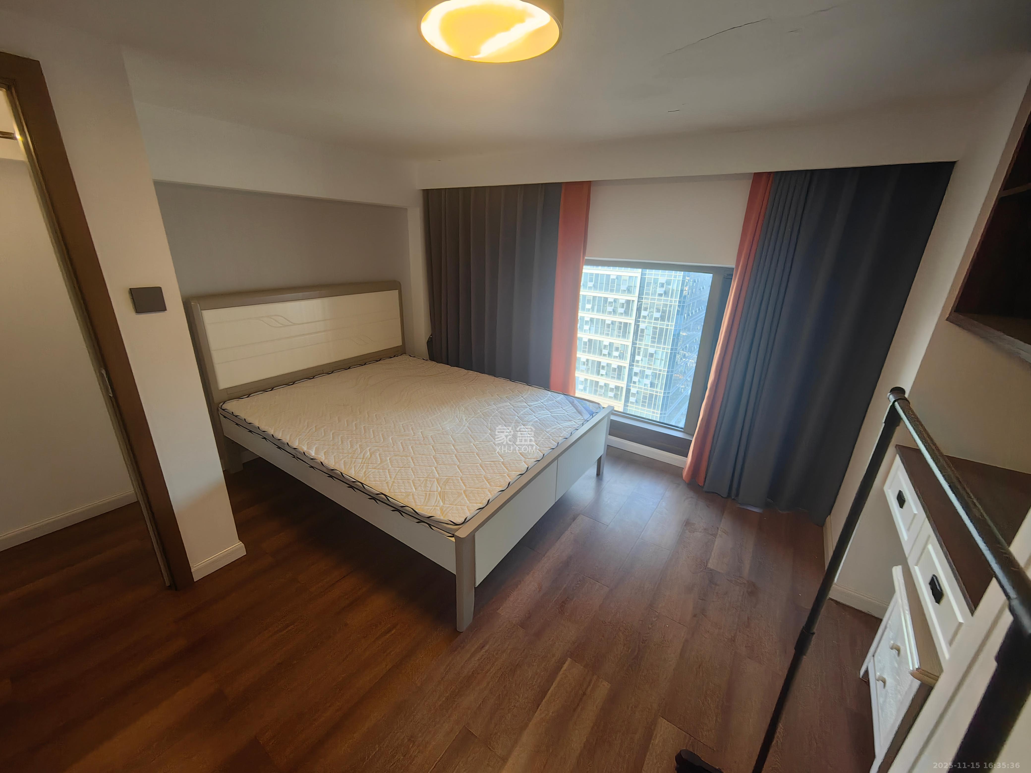 梅溪湖金茂湾  2室1厅1卫    1900.0元/月室内图