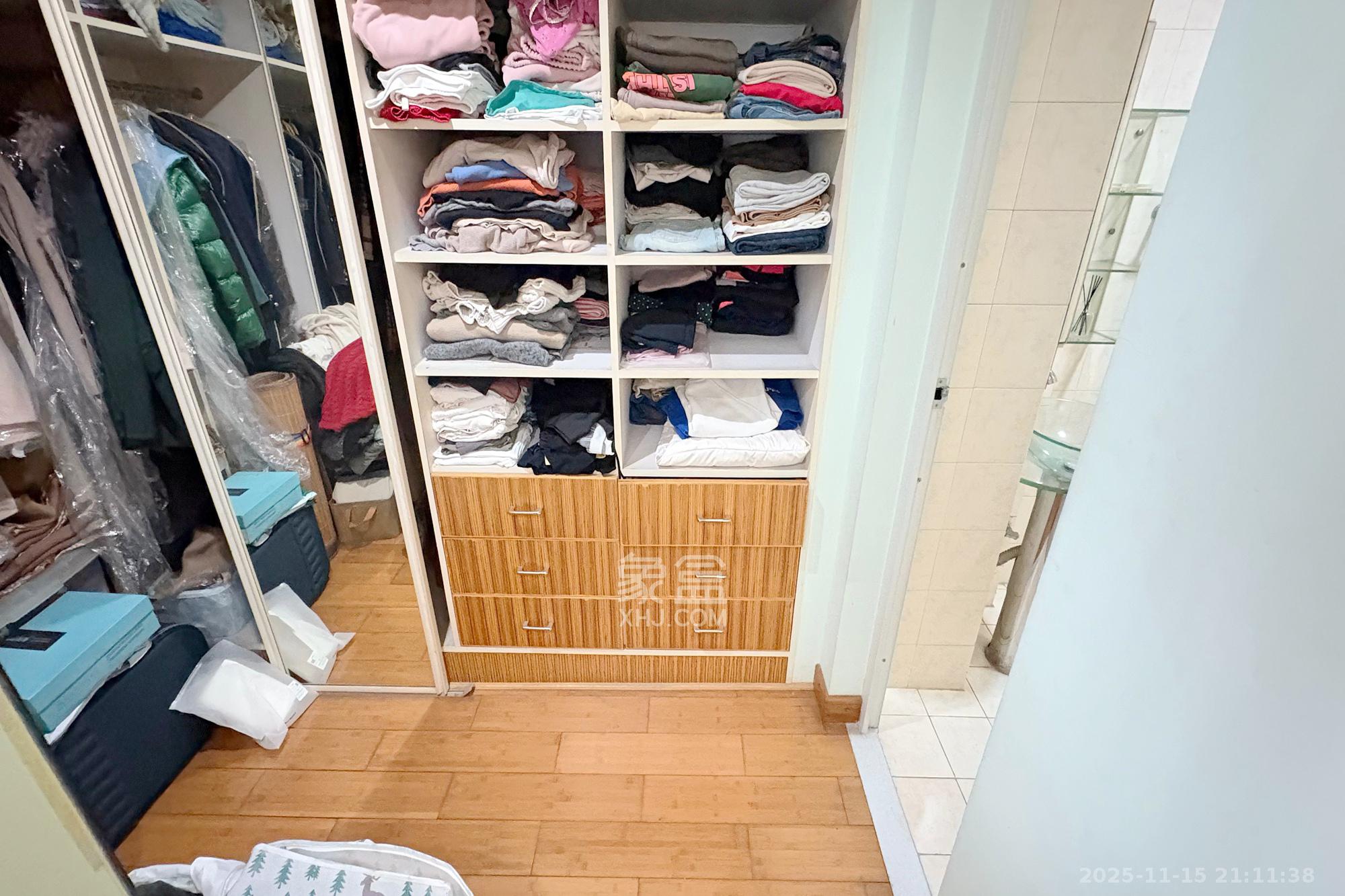 香格里嘉园  3室1厅1卫    121.0万其他