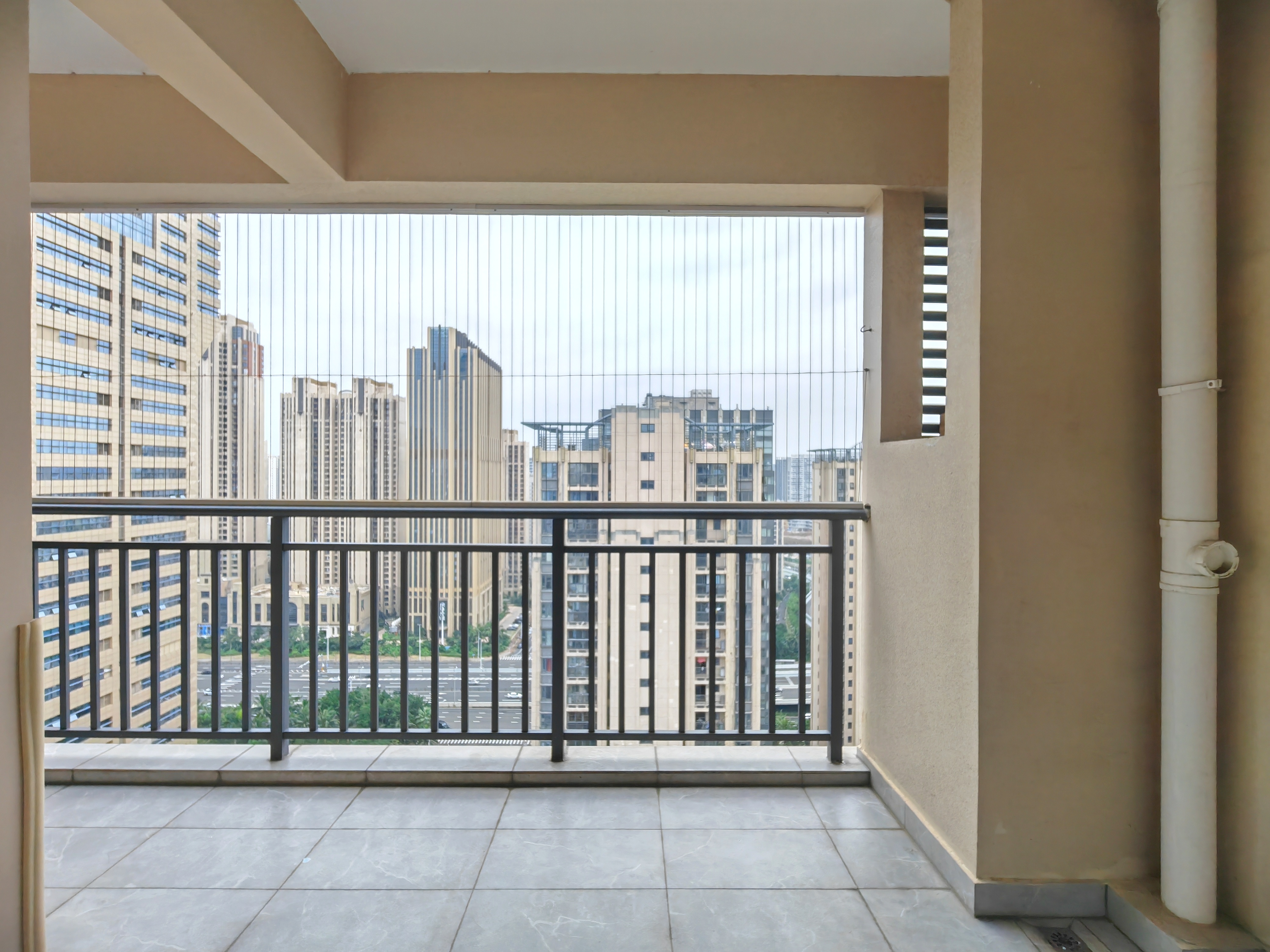 海航豪庭北苑  3室2厅2卫    5200.0元/月室内图