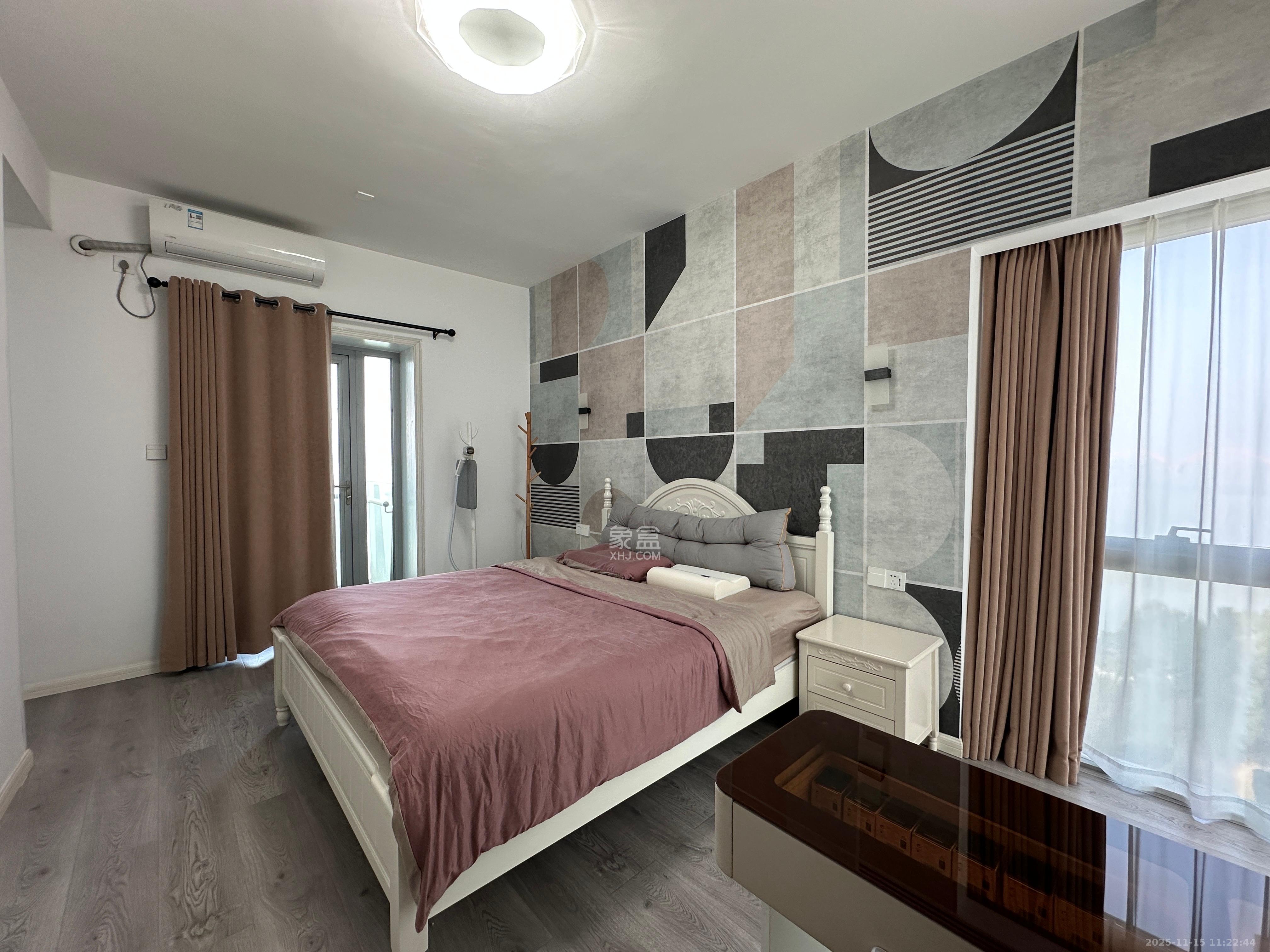 北辰定江洋  3室2厅2卫    7500.0元/月室内图