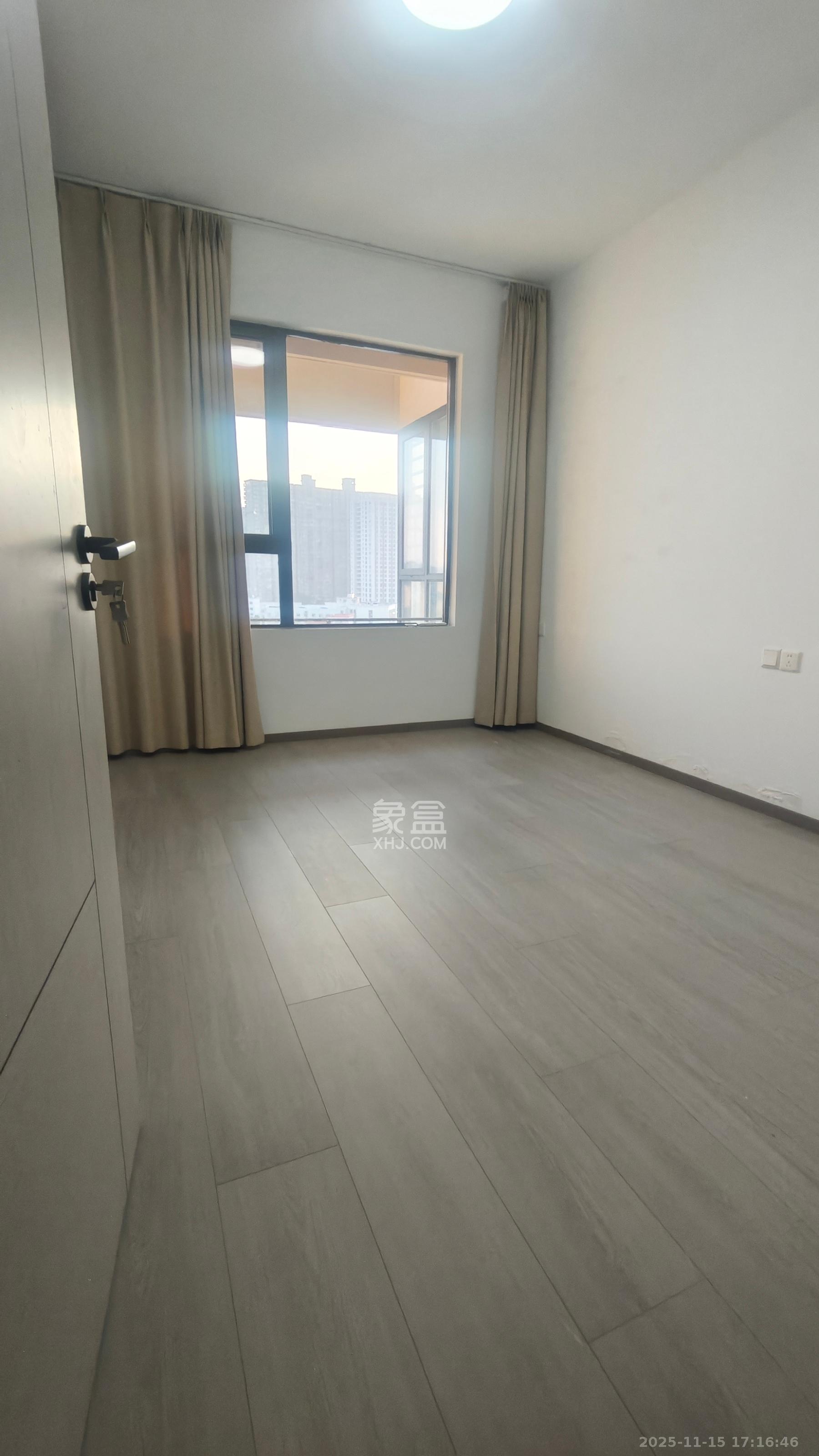 国润月湖郡  3室3厅2卫    3200.0元/月室内图