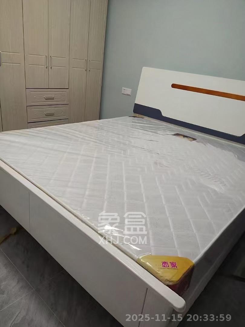 和润园三期  3室2厅1卫    2400.0元/月室内图