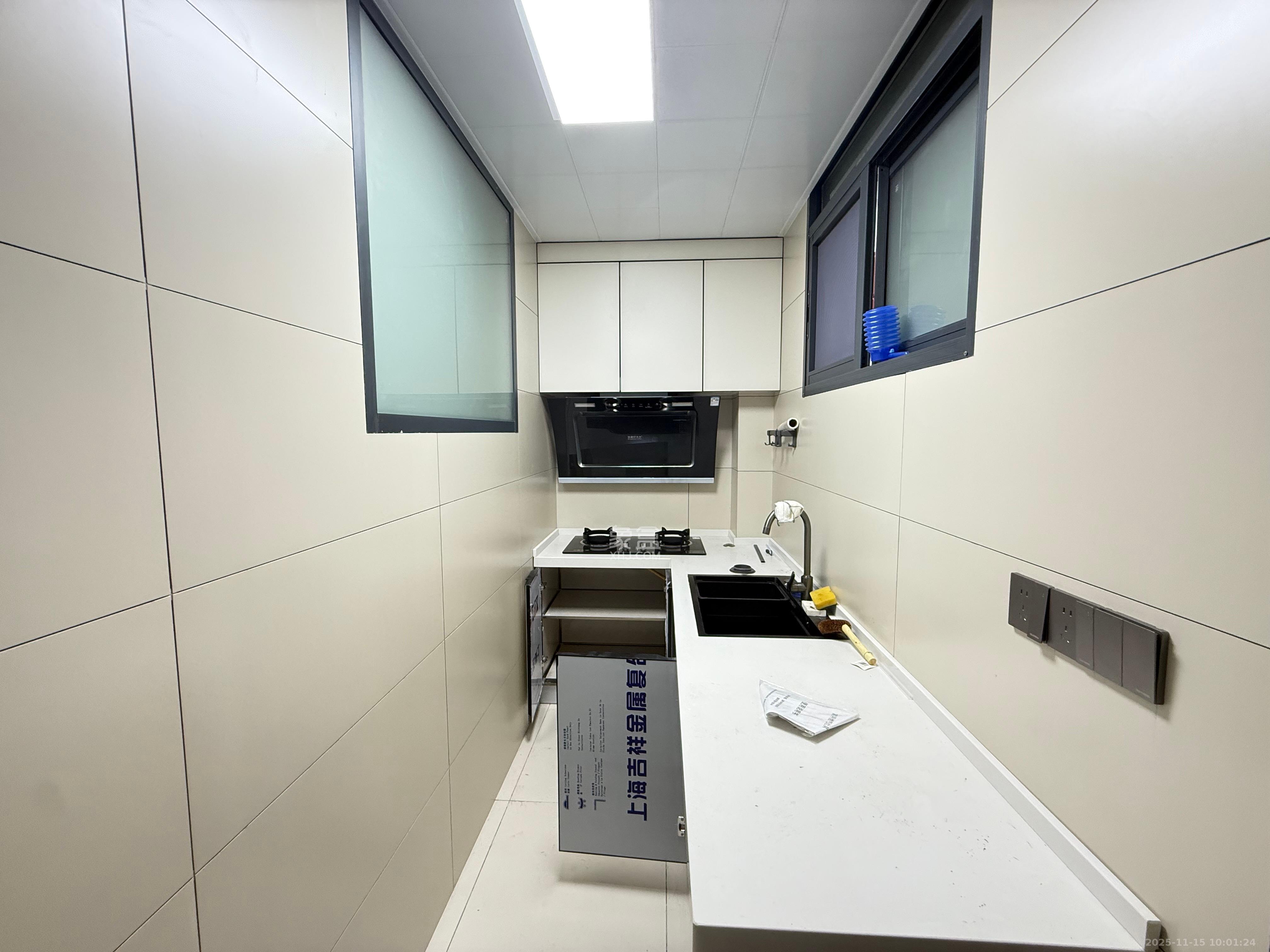 植物油宿舍 2室1厅1卫 1700.0元/月 植物油宿舍 2室1厅1卫 1700.0元/月室内图