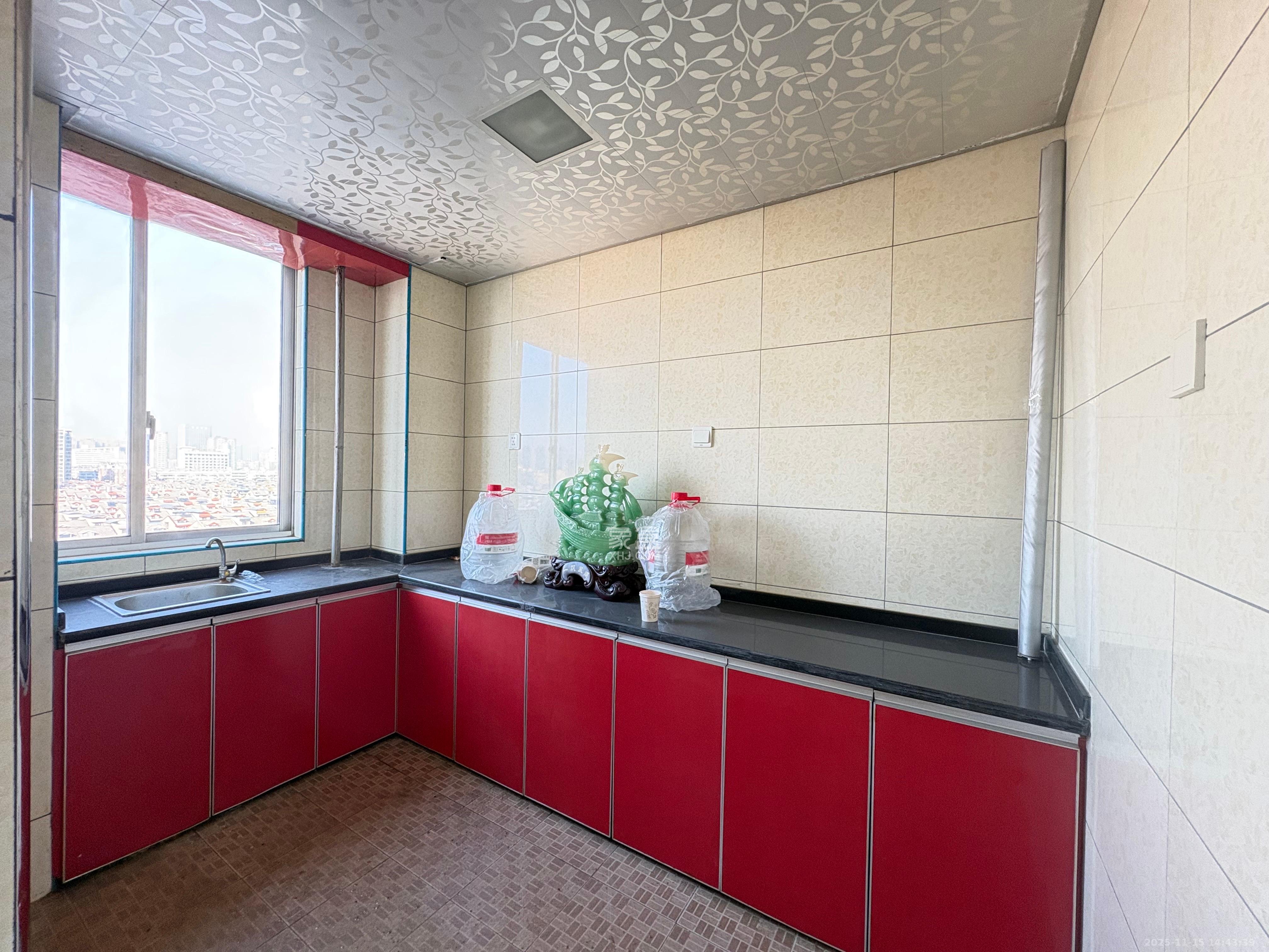 高桥现代商贸城  3室2厅2卫    3500.0元/月室内图