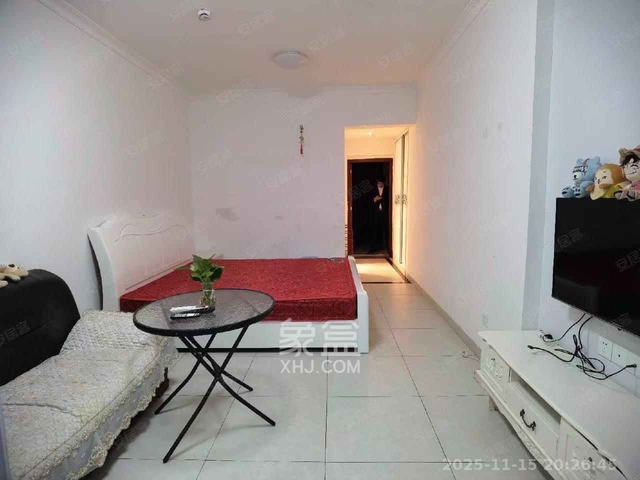 蓝湾国际广场 1室1厅1卫 1300.0元/月 蓝湾国际广场 1室1厅1卫 1300.0元/月室内图