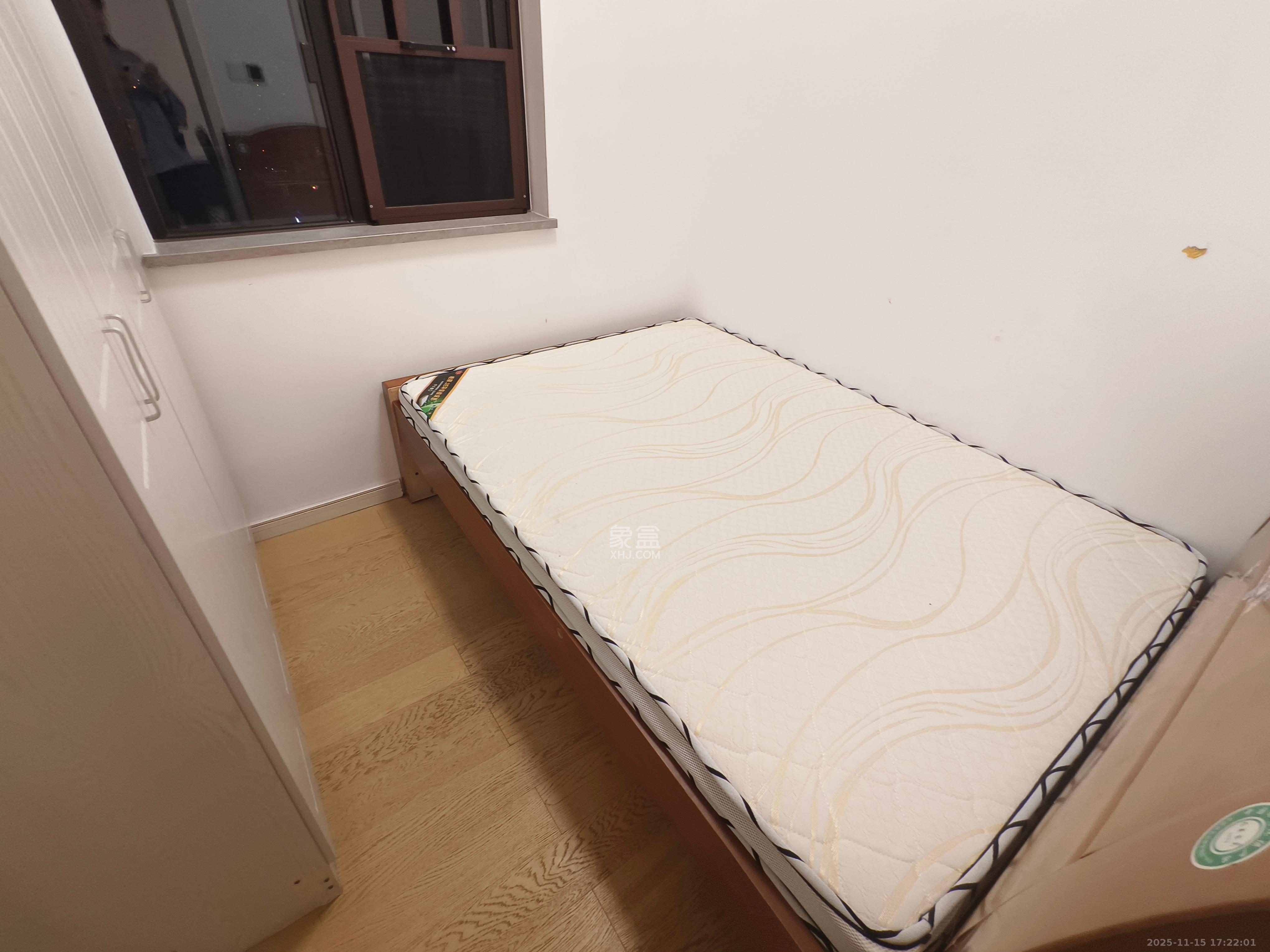 万科金色梦想C区  3室2厅1卫    3000.0元/月室内图