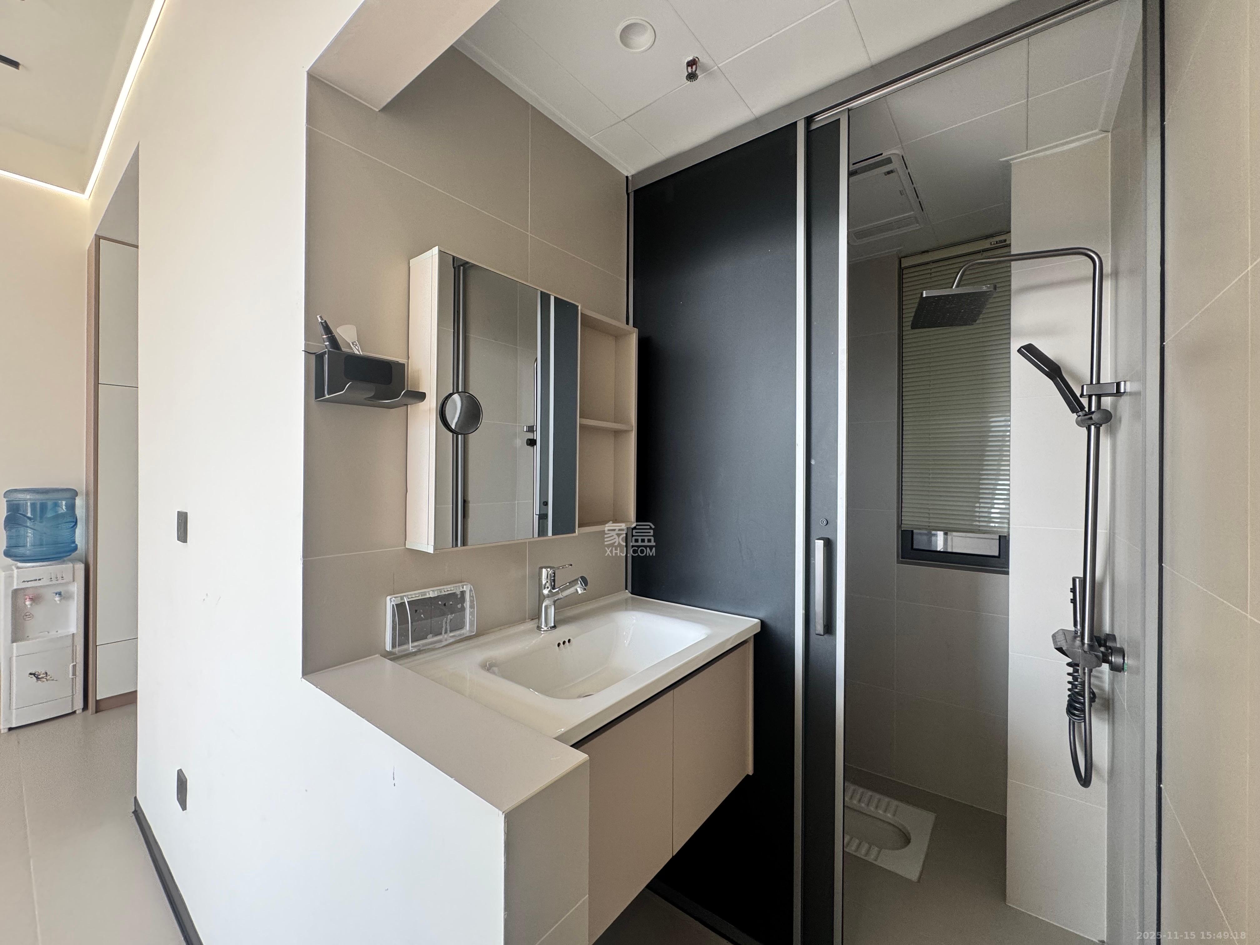 诺德滨江逸园（中铁逸园）  2室1厅1卫    2800.0元/月室内图