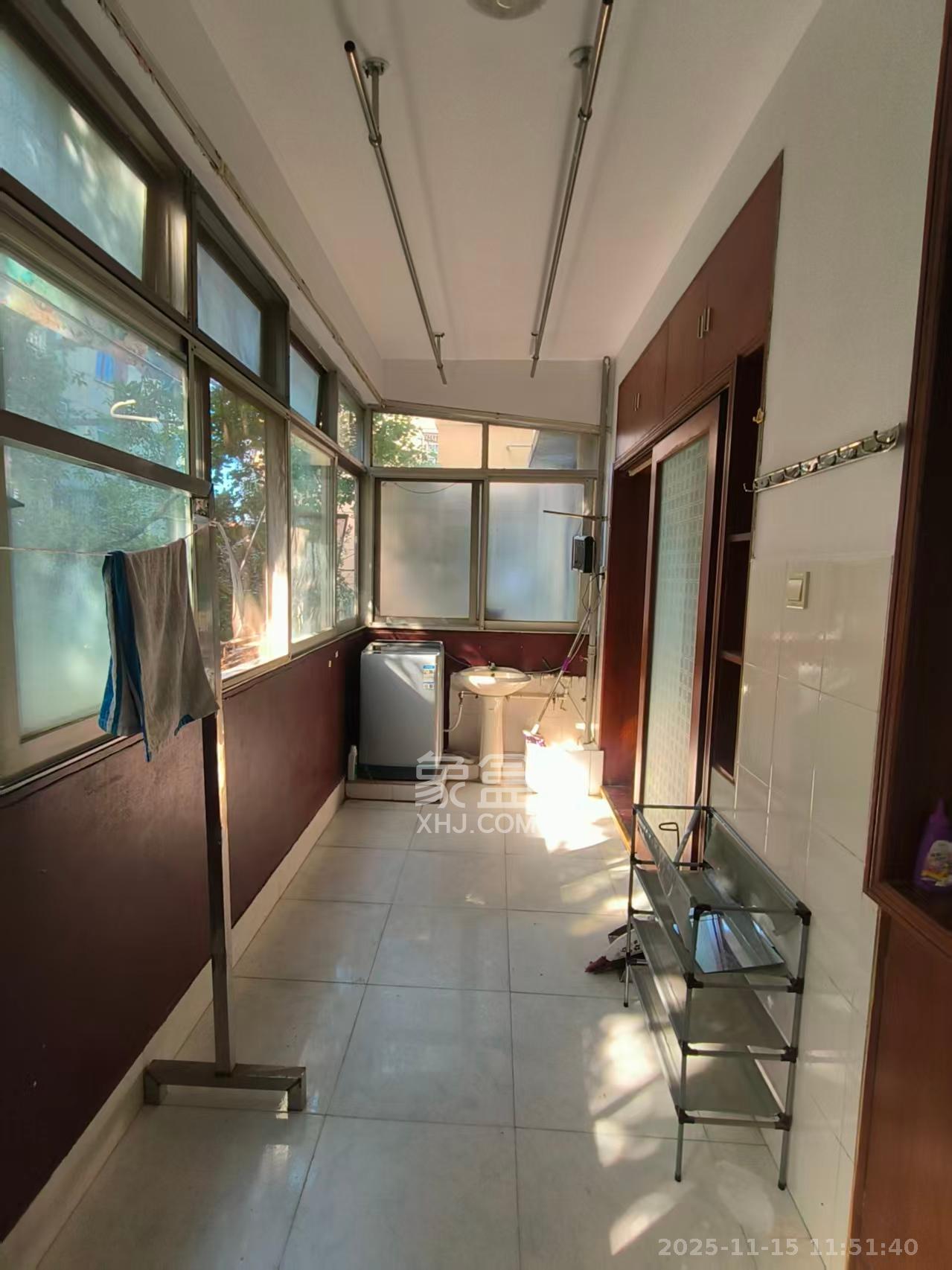 袁家岭省煤炭厅宿舍（芙蓉区省煤炭局小区）  3室2厅1卫    2200.0元/月室内图