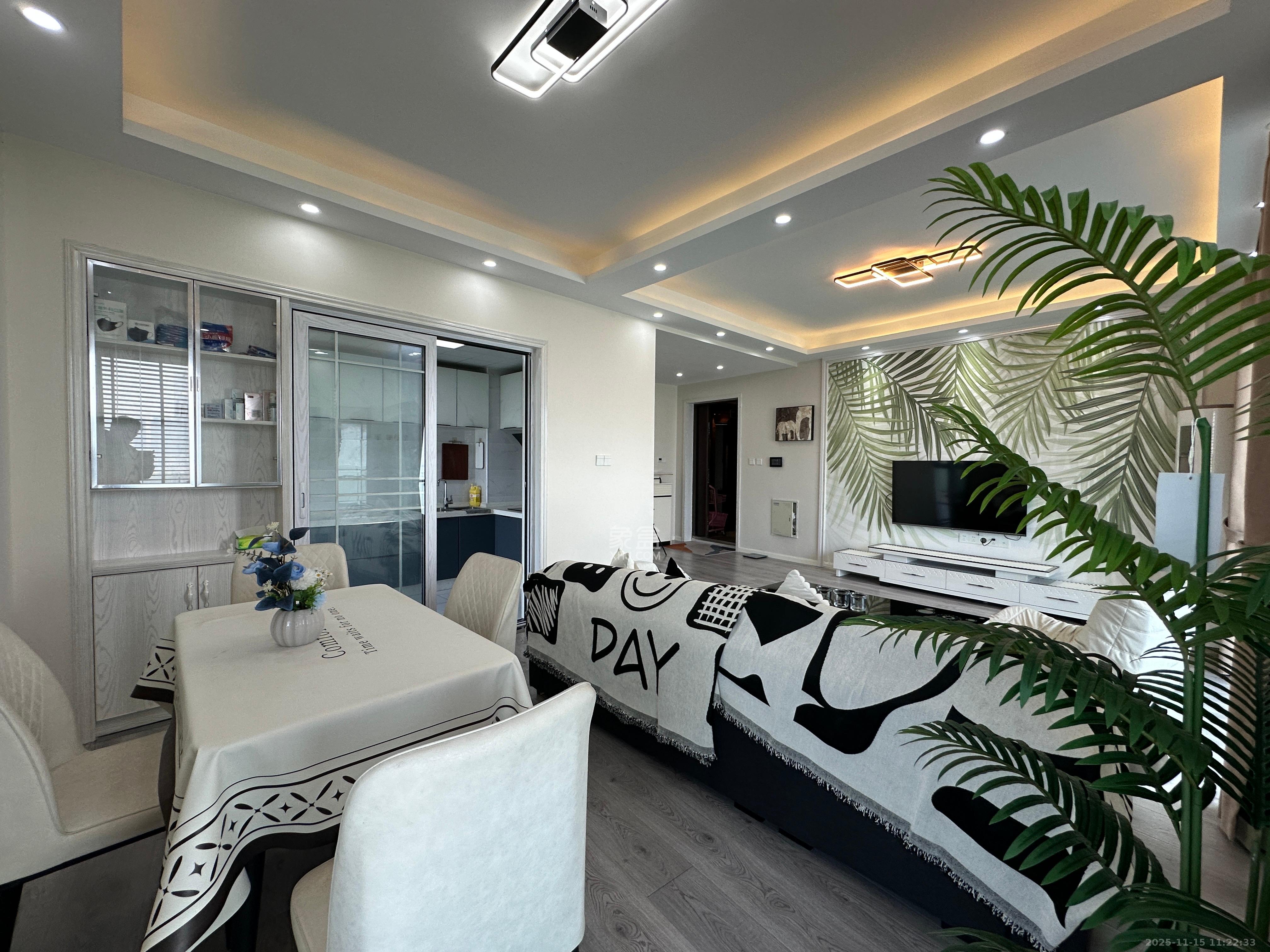 北辰定江洋  3室2厅2卫    7500.0元/月室内图