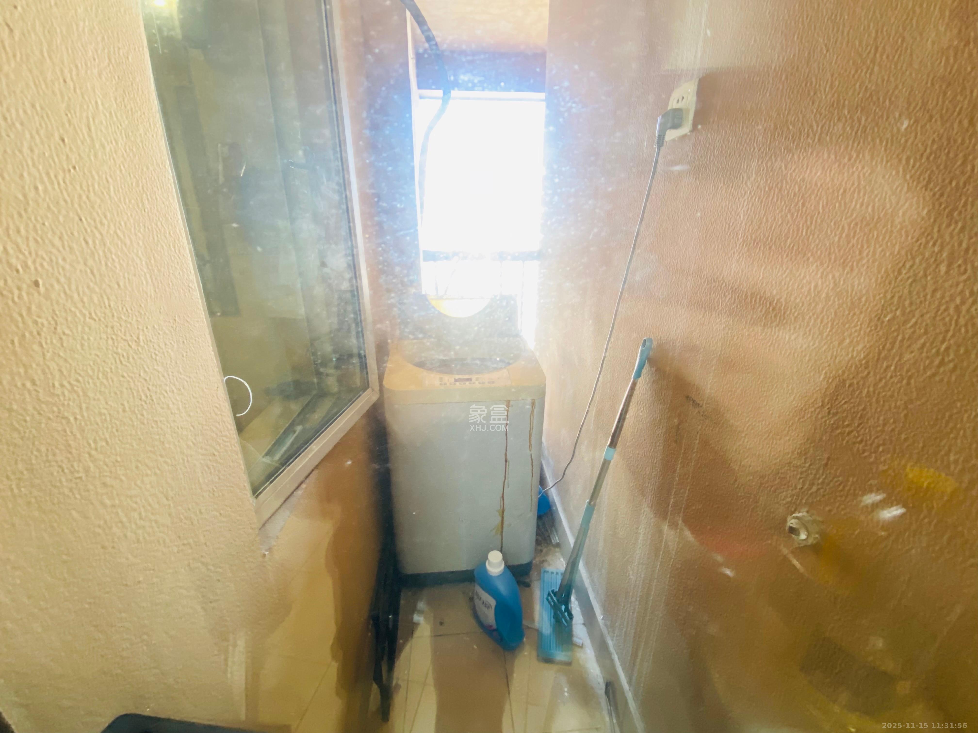 白沙晶城  1室1厅1卫    1800.0元/月室内图