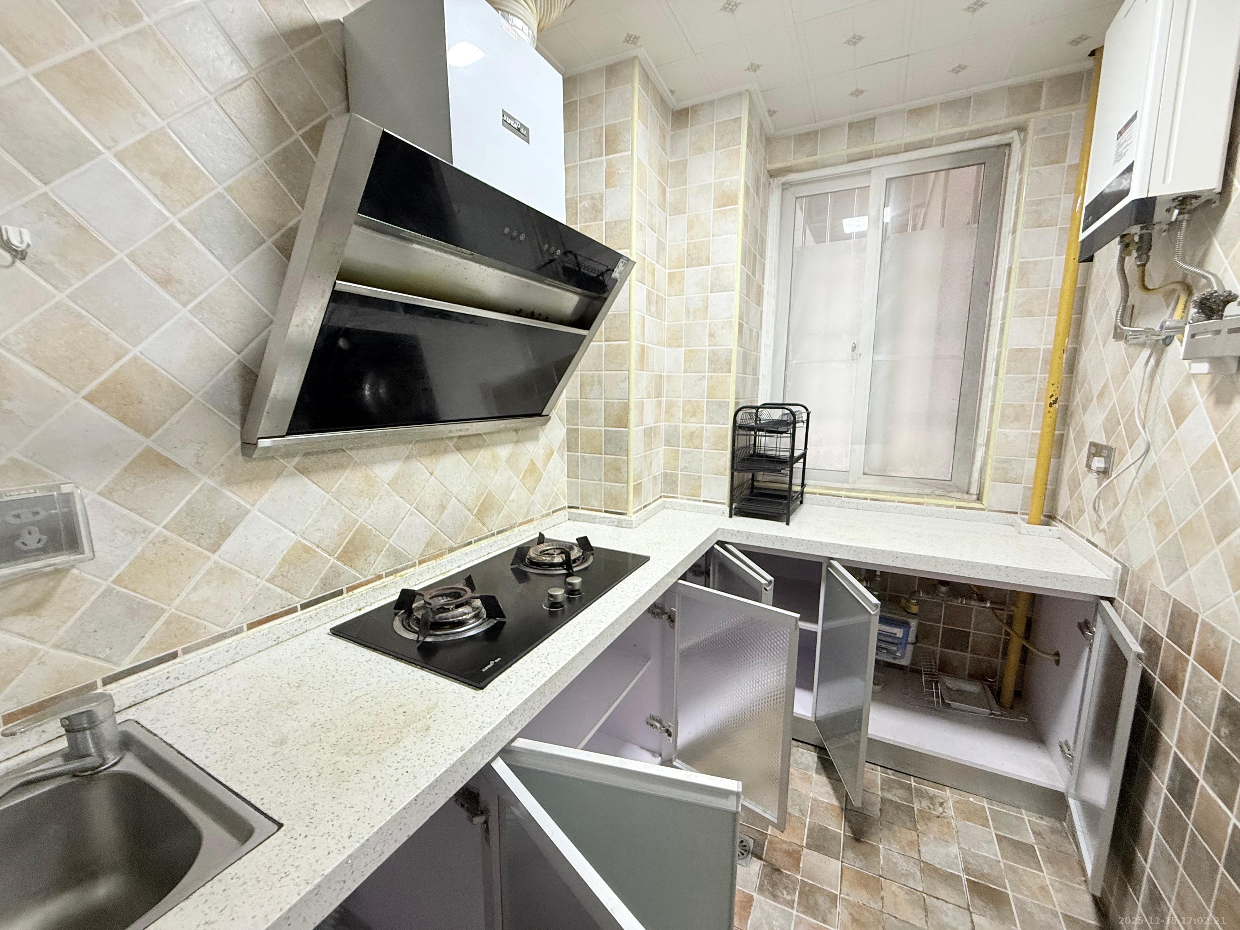 月湖兰庭  1室1厅0卫    1800.0元/月室内图