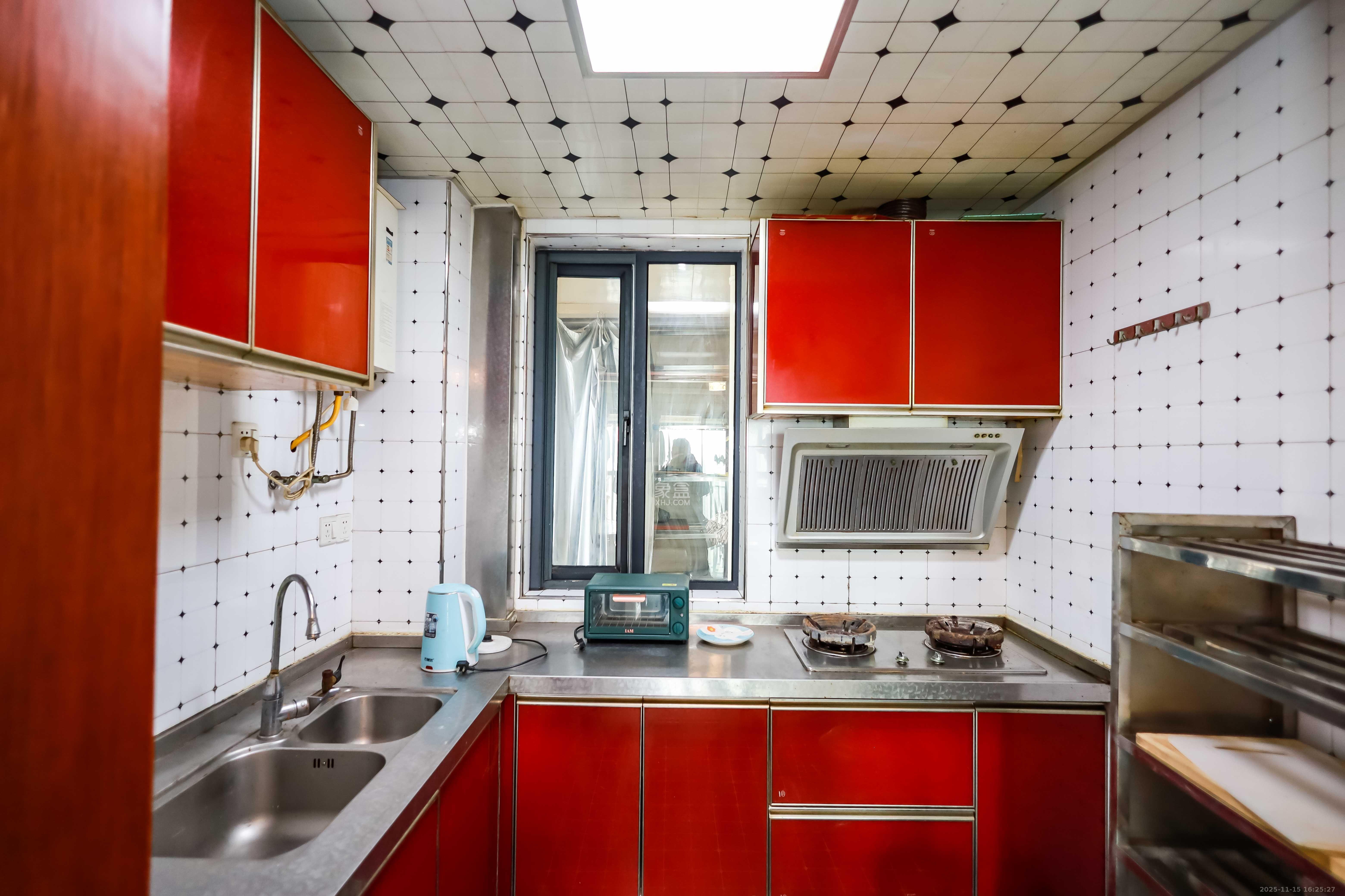 莱茵城  1室2厅1卫    1700.0元/月室内图